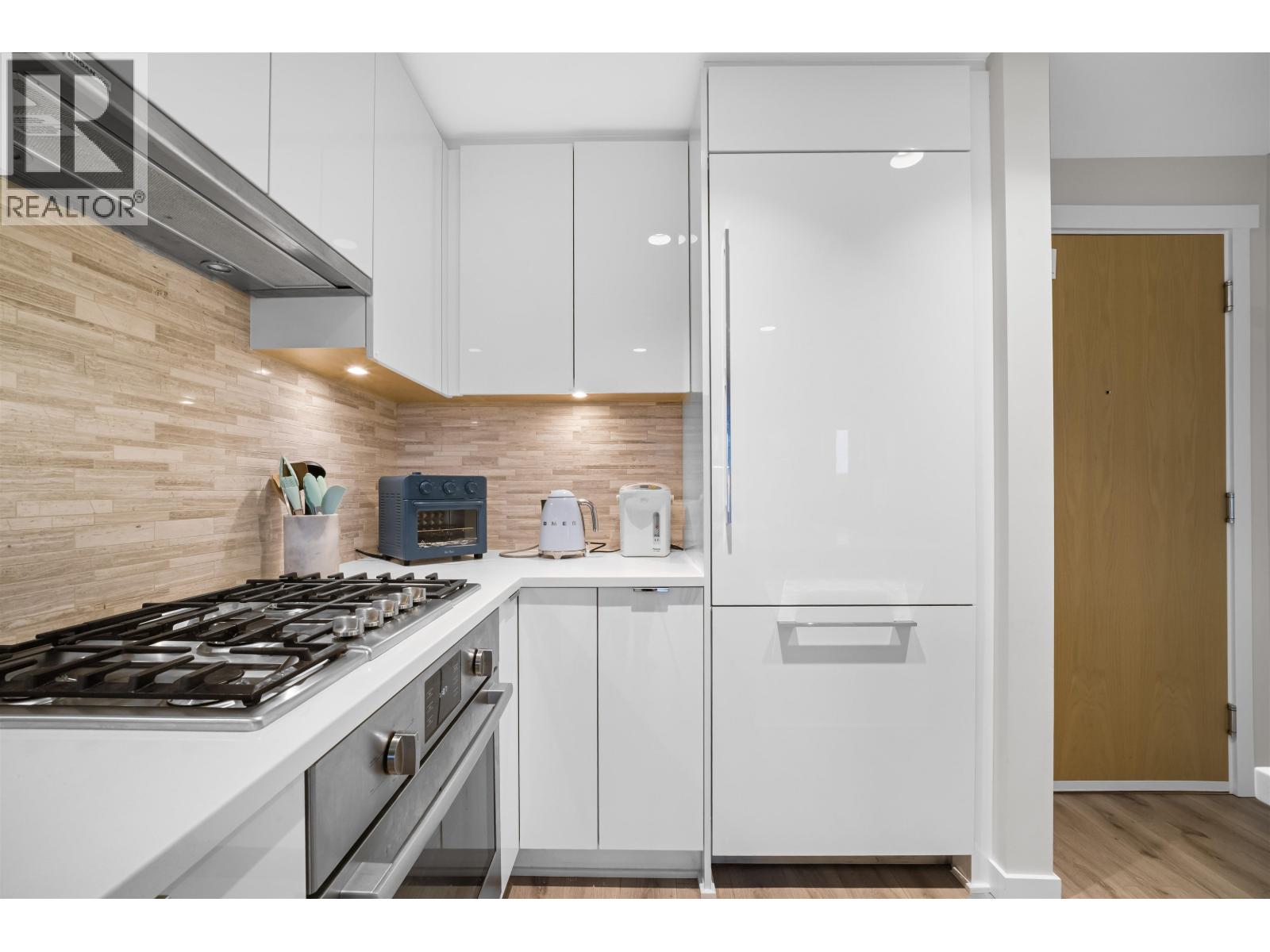 #511-9233 ODLIN Road, Richmond