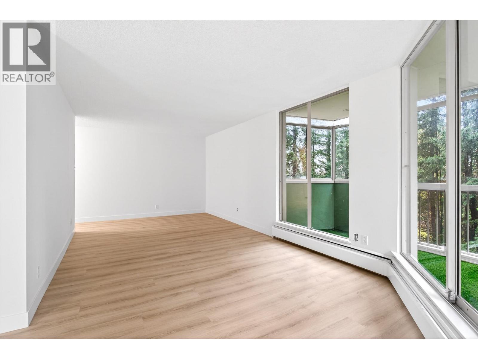 504 2024 FULLERTON Avenue - photo 2