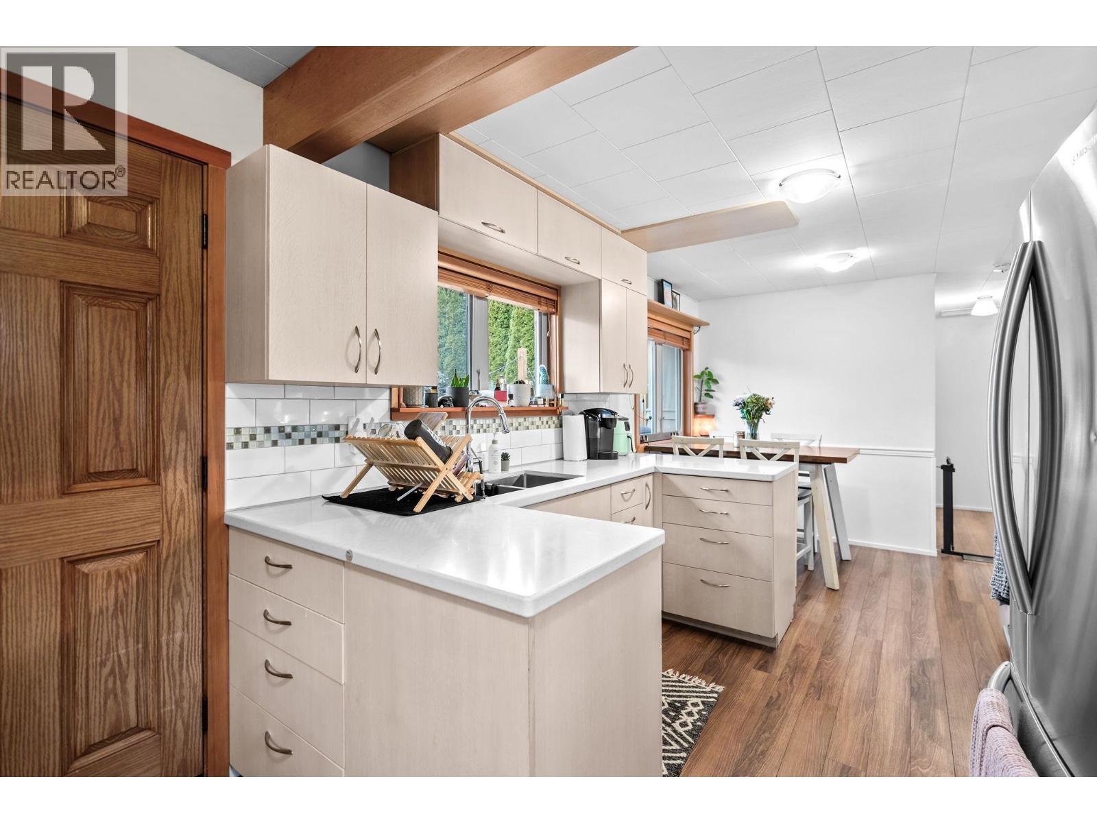 37963 FOURTH AVENUE, Squamish