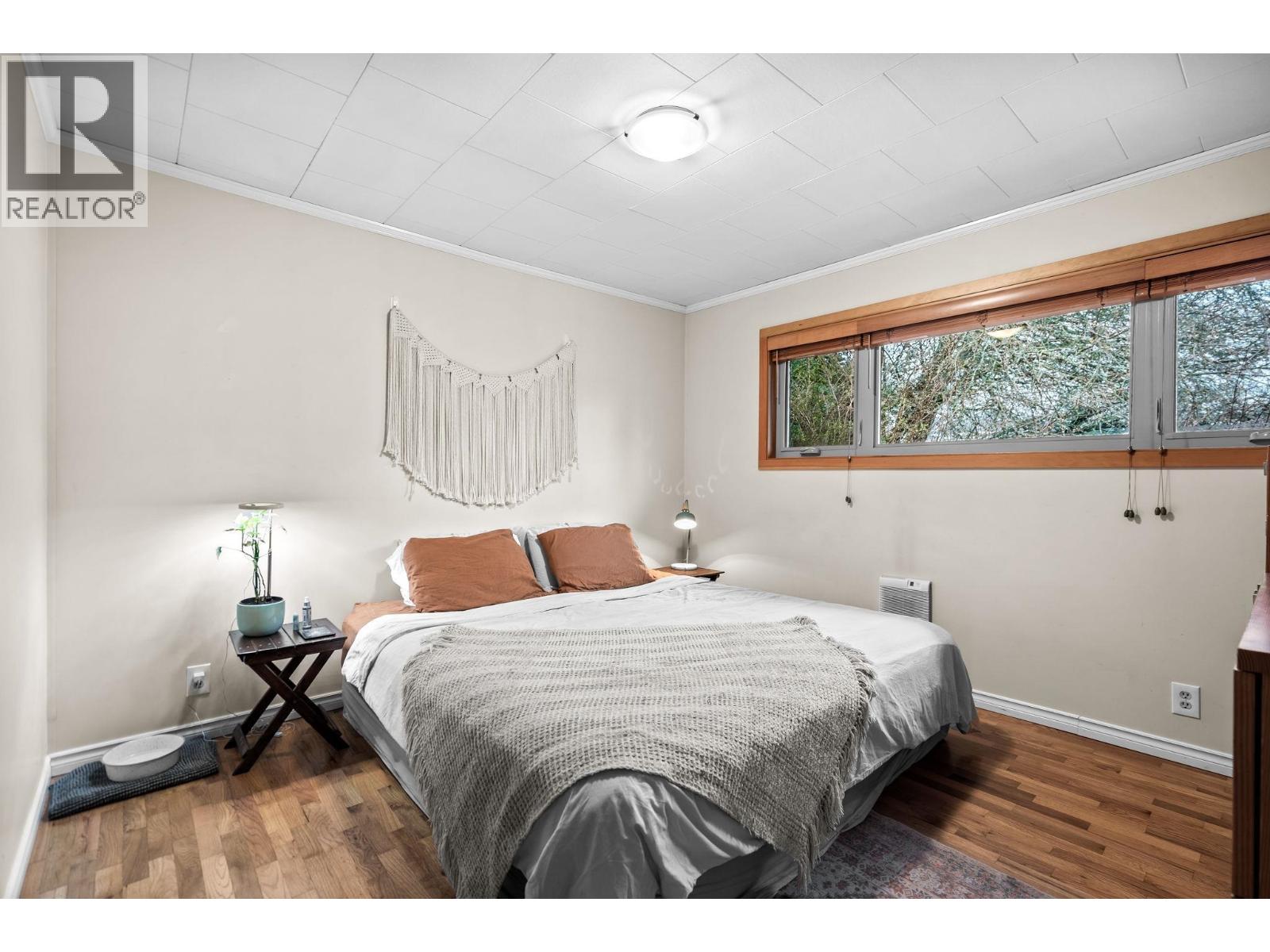 37963 FOURTH AVENUE, Squamish