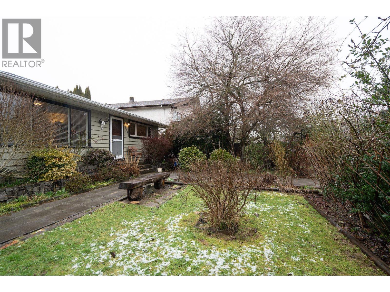 37963 FOURTH AVENUE, Squamish