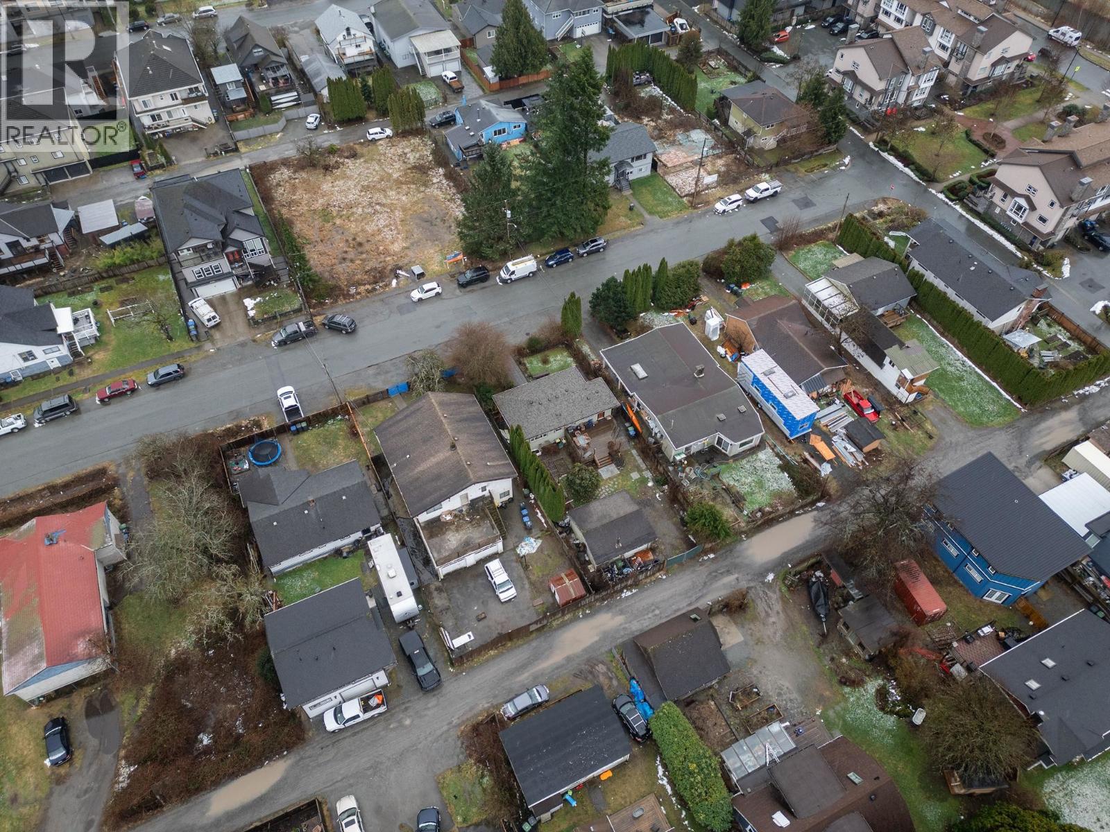 37963 FOURTH AVENUE, Squamish