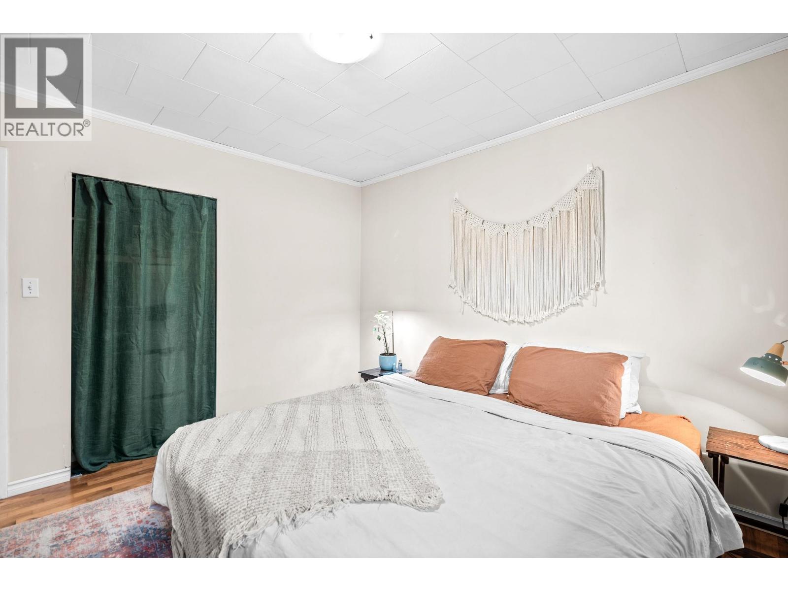 37963 FOURTH AVENUE, Squamish