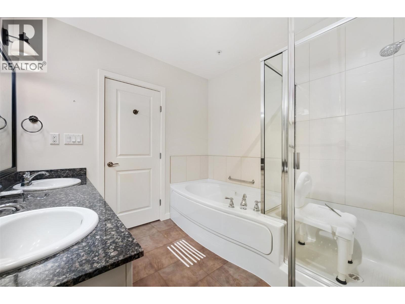 3301 Skaha Lake Road Unit# 704, Penticton