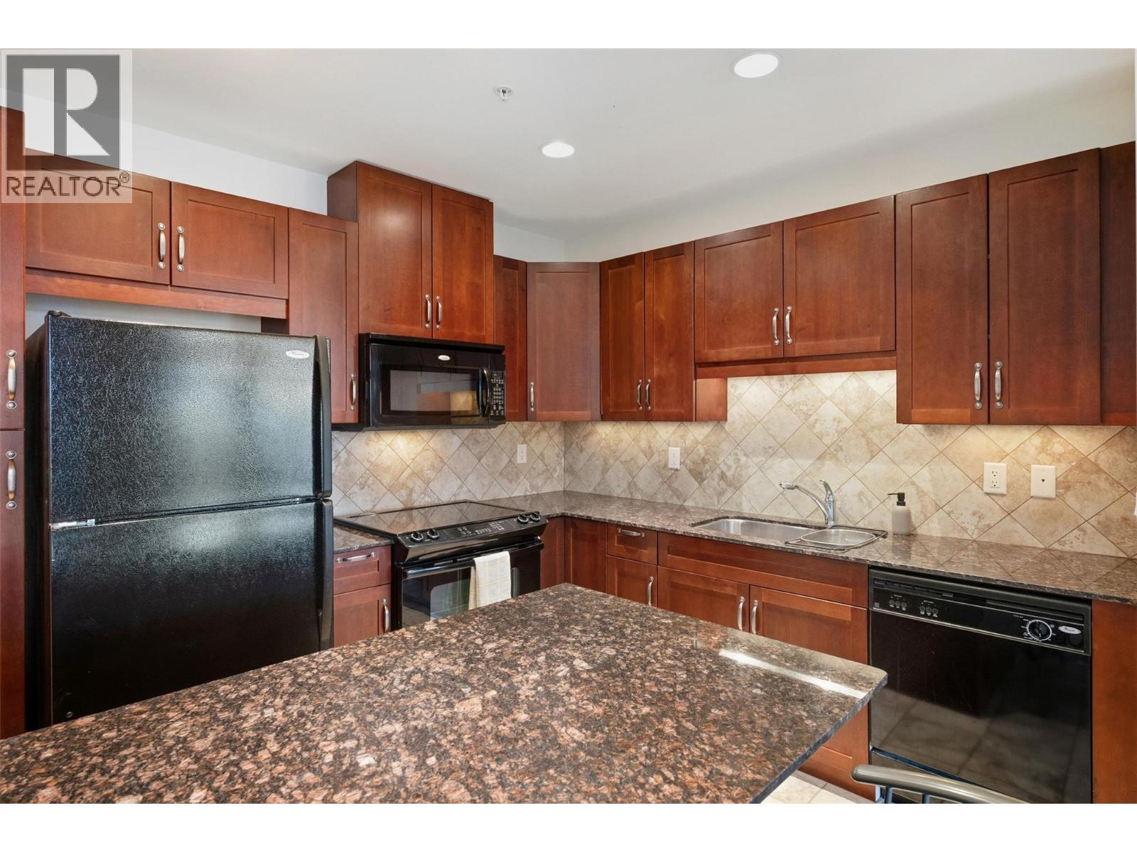 3301 Skaha Lake Road Unit# 704, Penticton