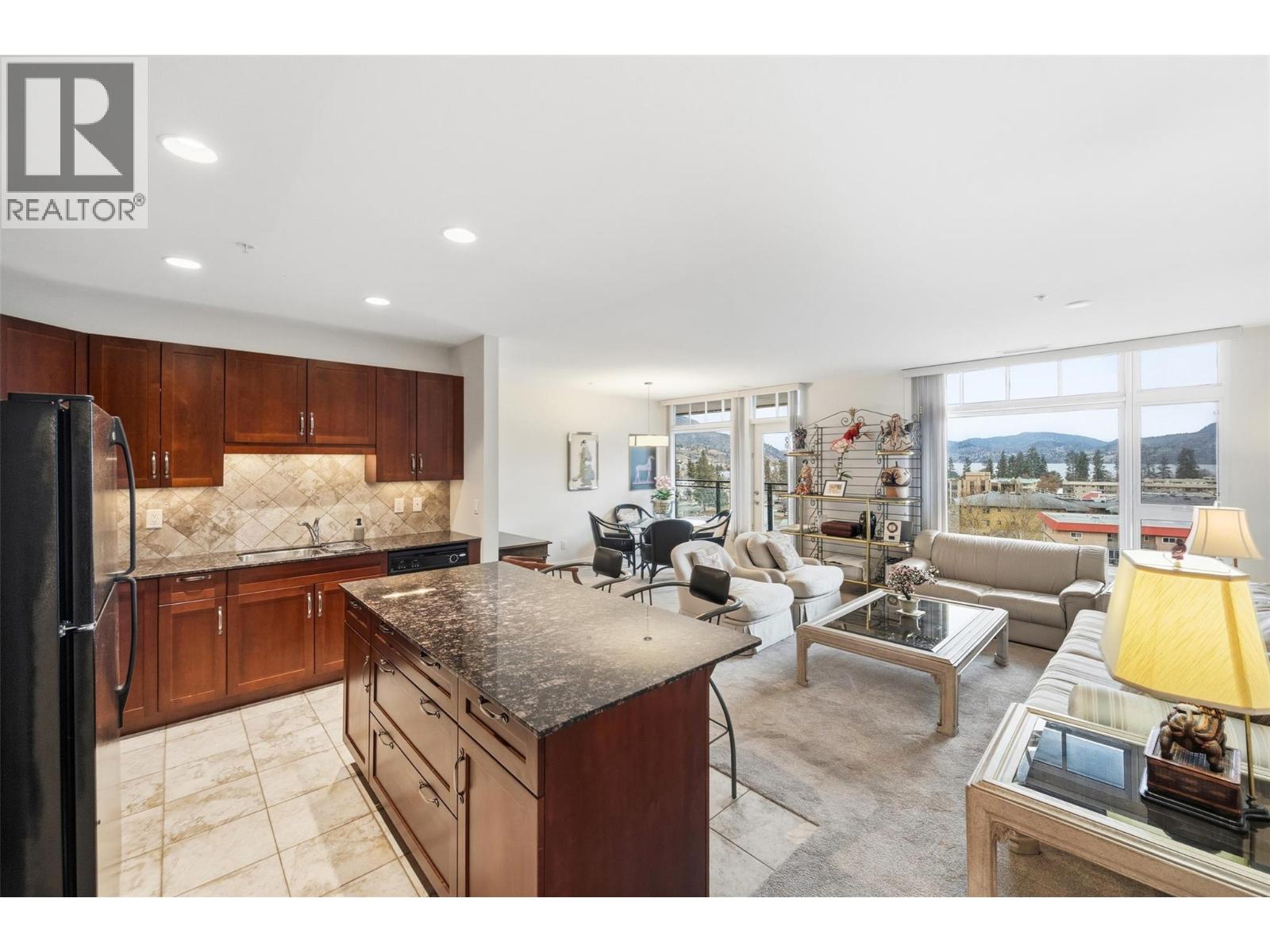 3301 Skaha Lake Road Unit# 704, Penticton