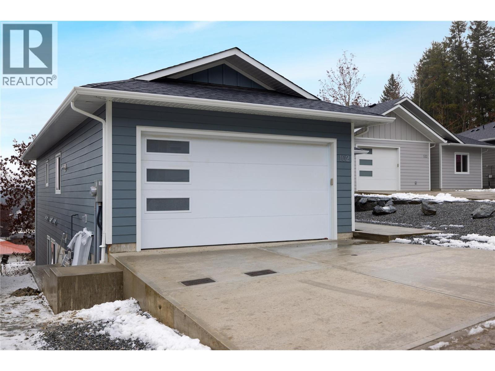 806 Cliff Avenue Unit# 102, Enderby