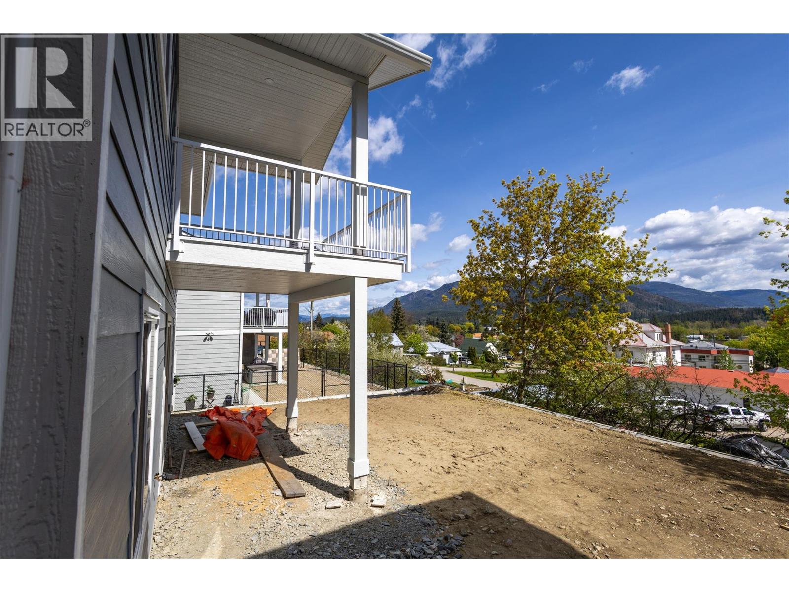 806 Cliff Avenue Unit# 102, Enderby