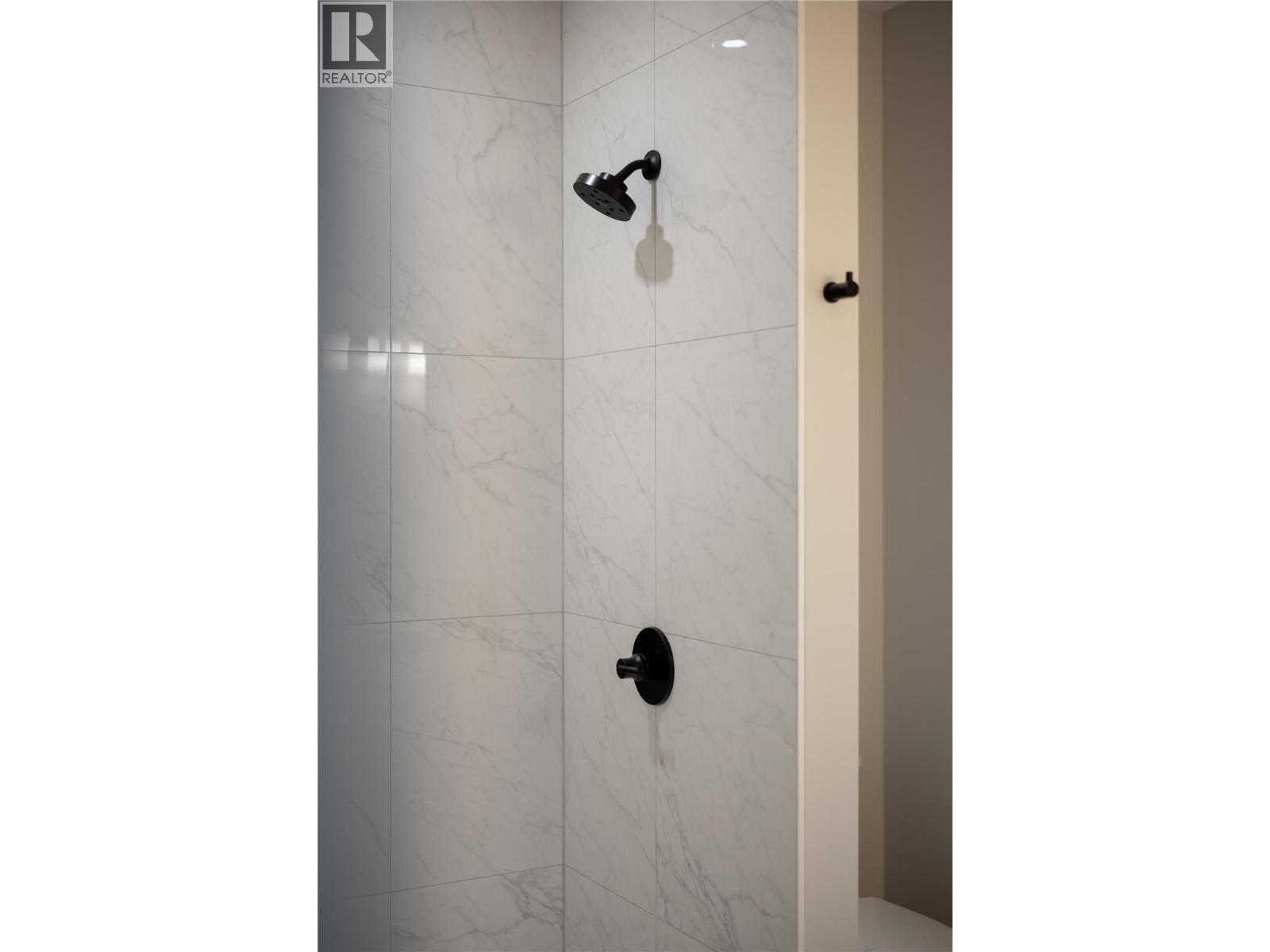 806 Cliff Avenue Unit# 102, Enderby