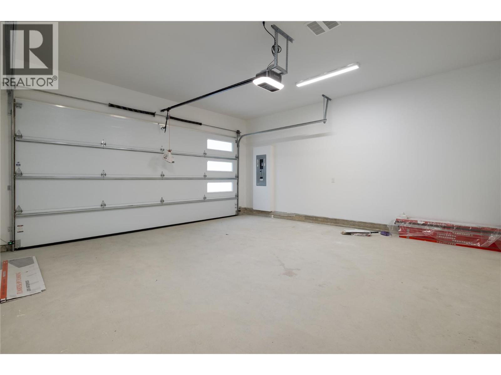 806 Cliff Avenue Unit# 102, Enderby