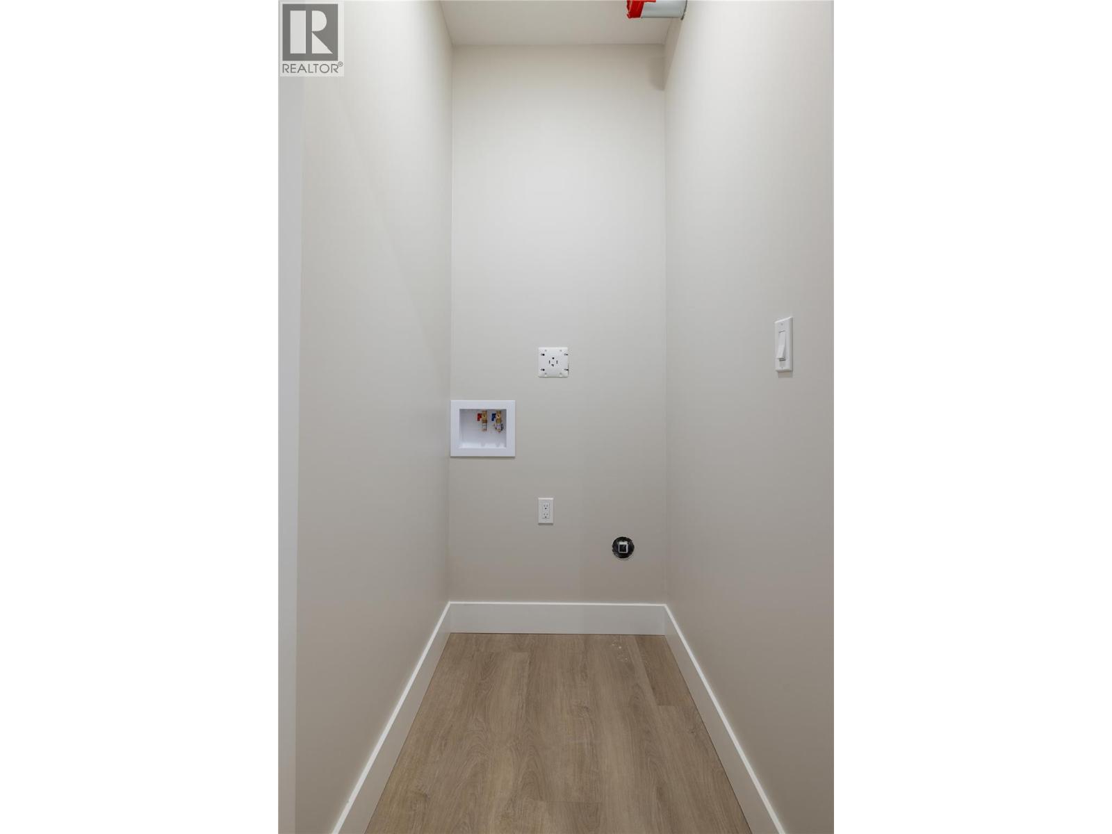 806 Cliff Avenue Unit# 102, Enderby