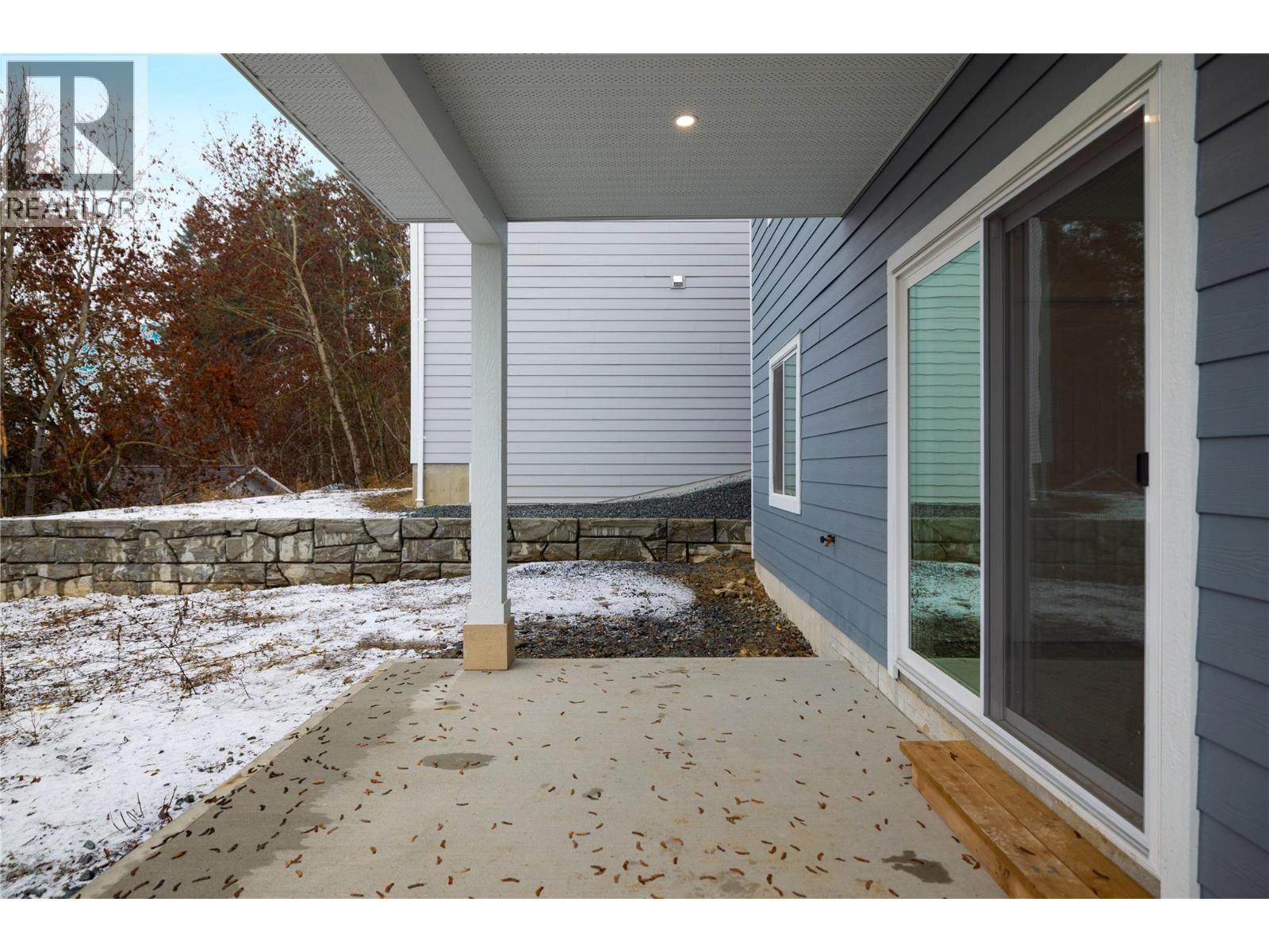 806 Cliff Avenue Unit# 102, Enderby