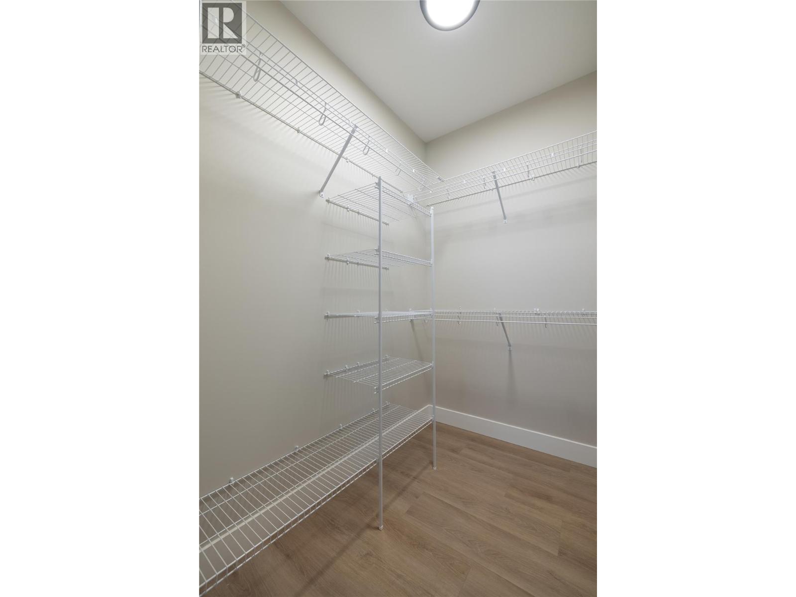 806 Cliff Avenue Unit# 102, Enderby