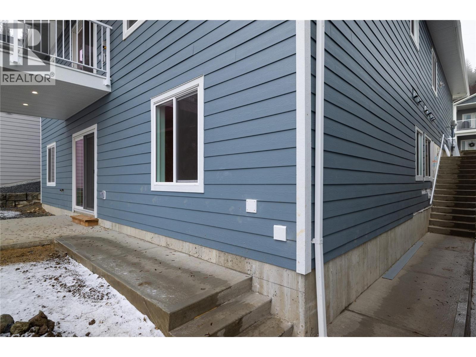 806 Cliff Avenue Unit# 102, Enderby