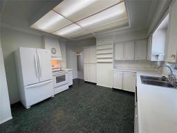 Bedroom - 420 3rd Street Sw, Dauphin, MB R7N1R3 Photo 7