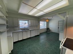 420 3rd Street Sw, Dauphin, MB R7N1R3 Photo 8