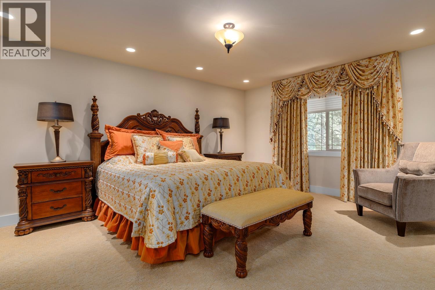 8566 EACRETT ROAD - 24