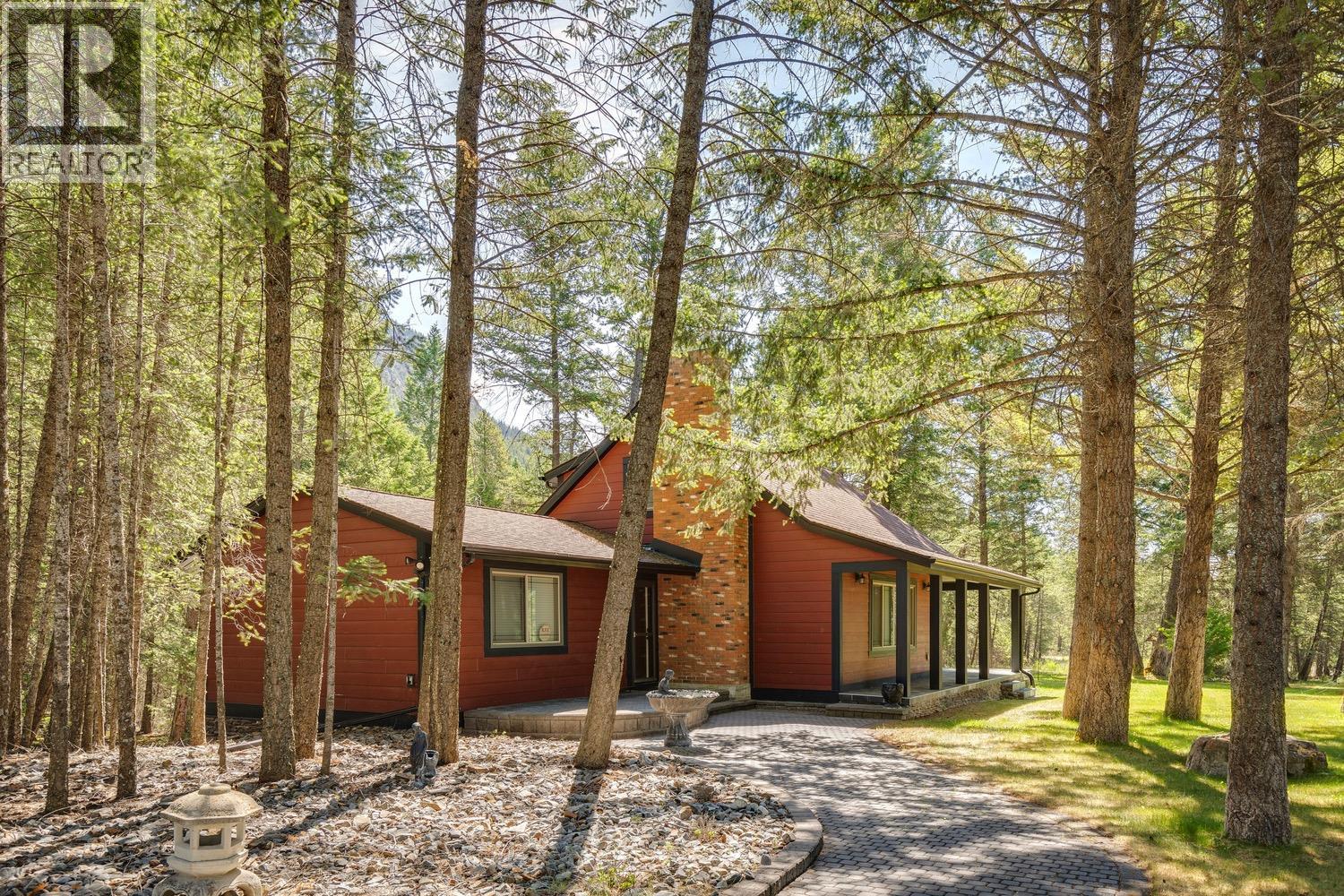 8566 EACRETT ROAD - 9