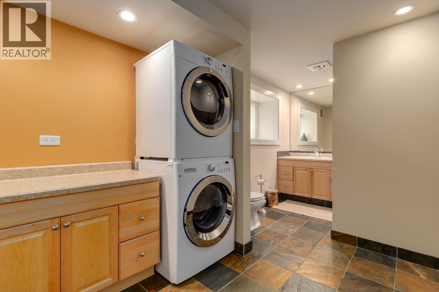 8566 EACRETT ROAD - 43