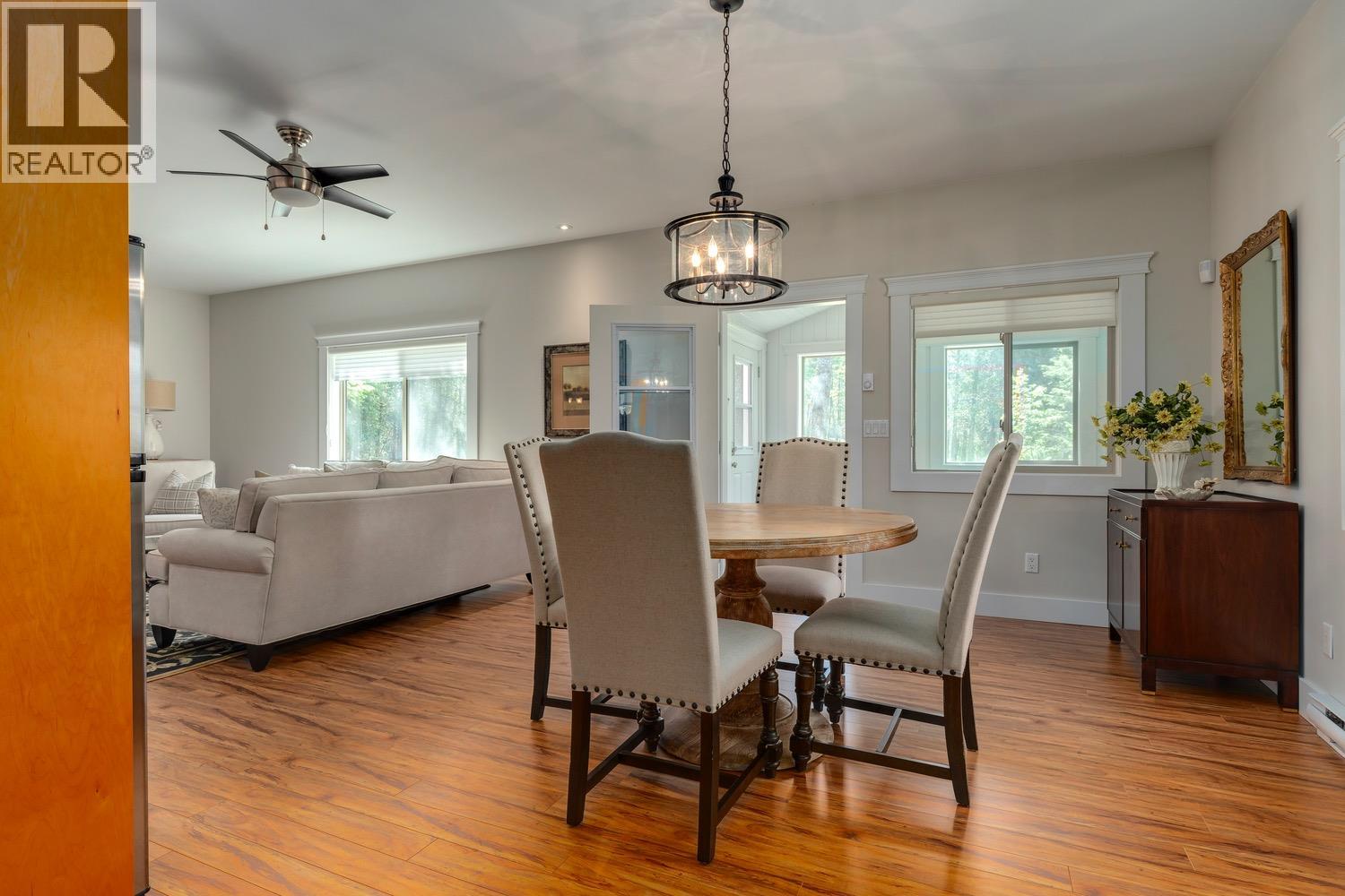 8566 EACRETT ROAD - 52