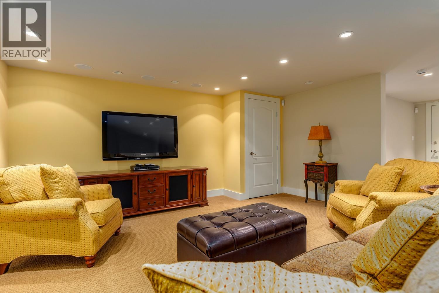 8566 EACRETT ROAD - 38