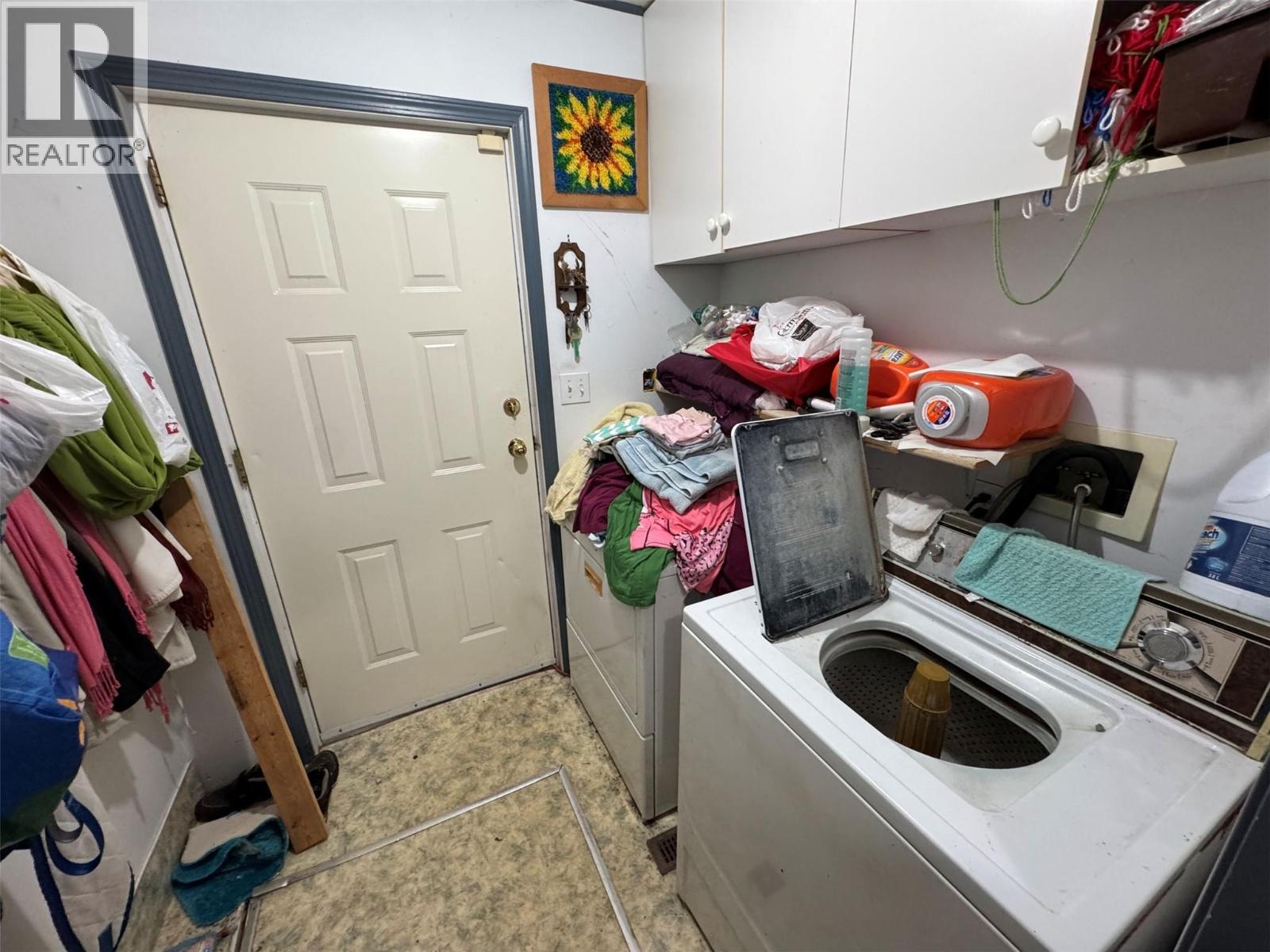 8175 Riverside Drive, Grand Forks