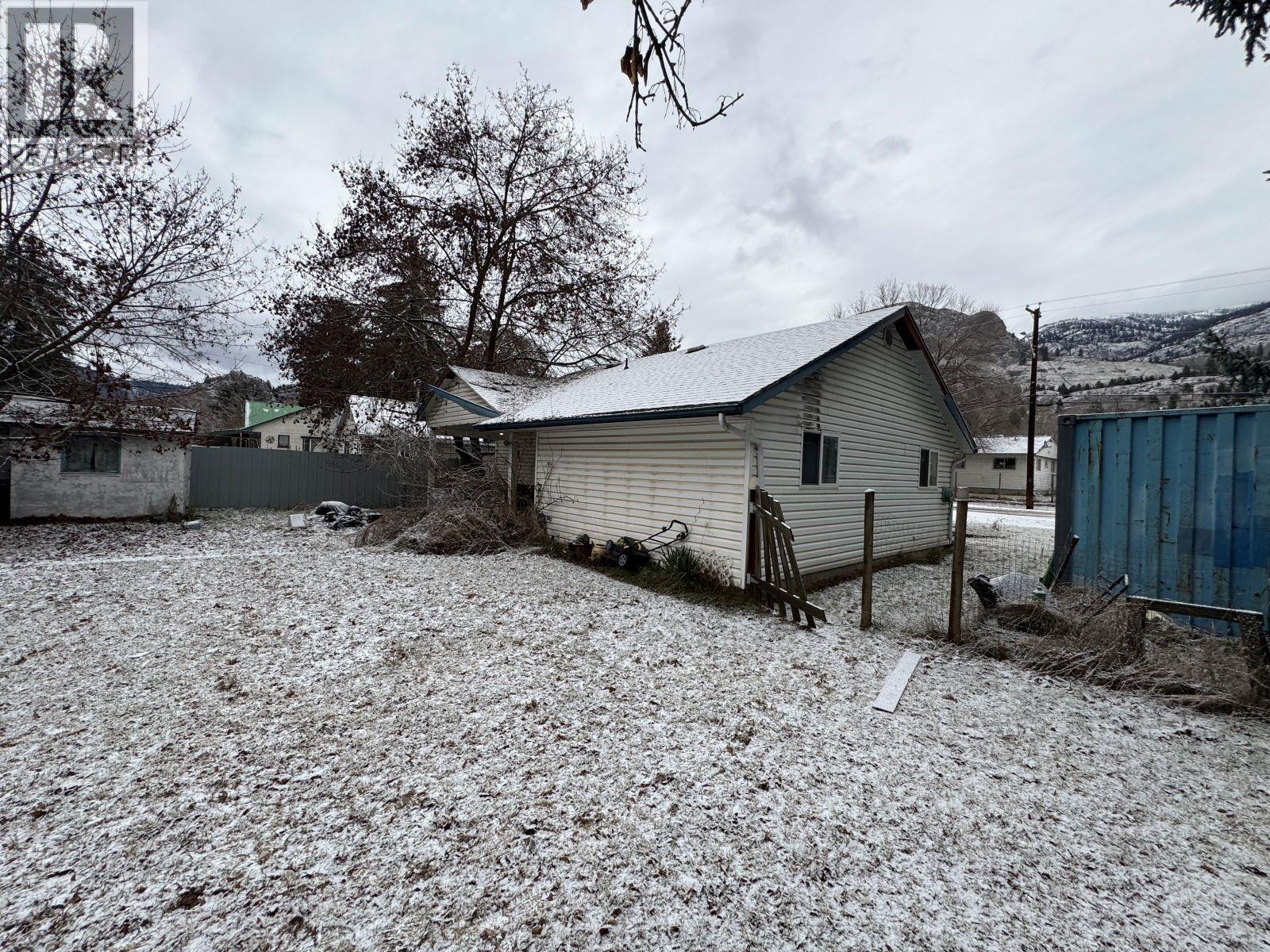 8175 Riverside Drive, Grand Forks