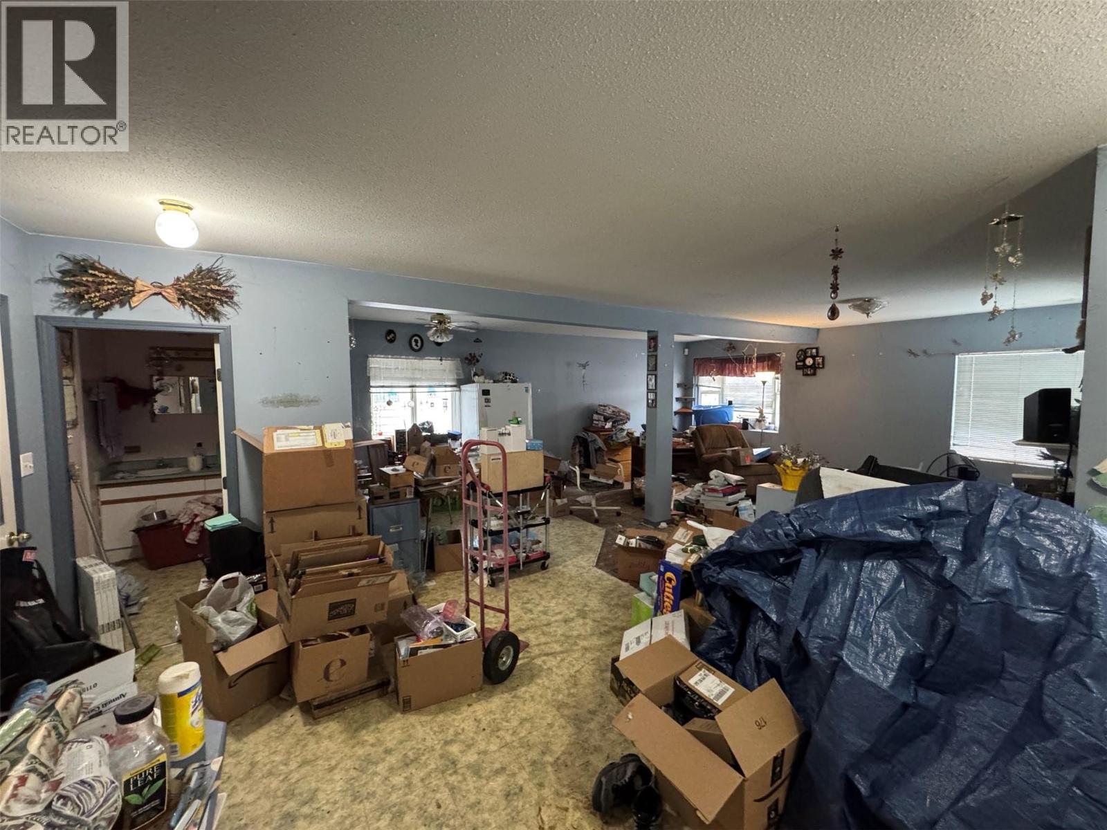 8175 Riverside Drive, Grand Forks