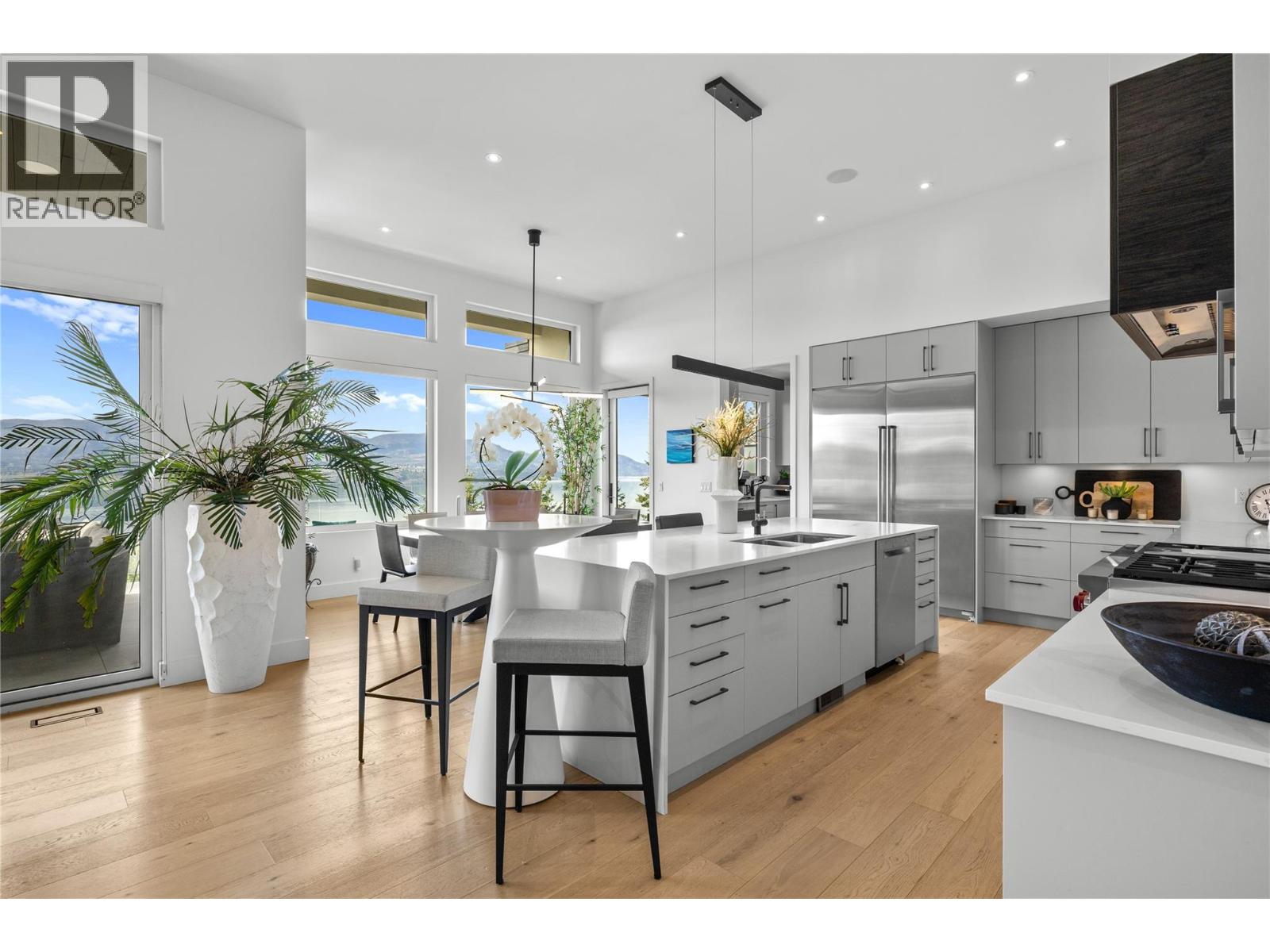  392 Stellar Drive, Kelowna