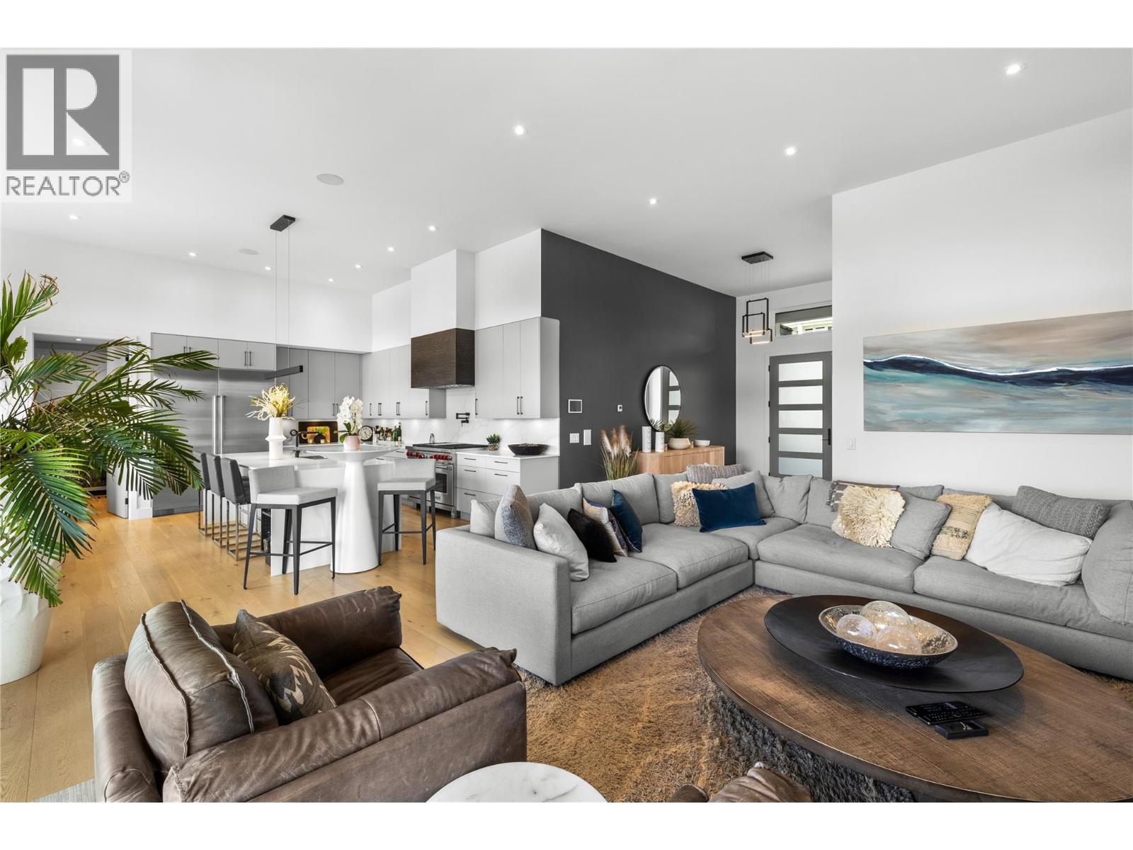  392 Stellar Drive, Kelowna