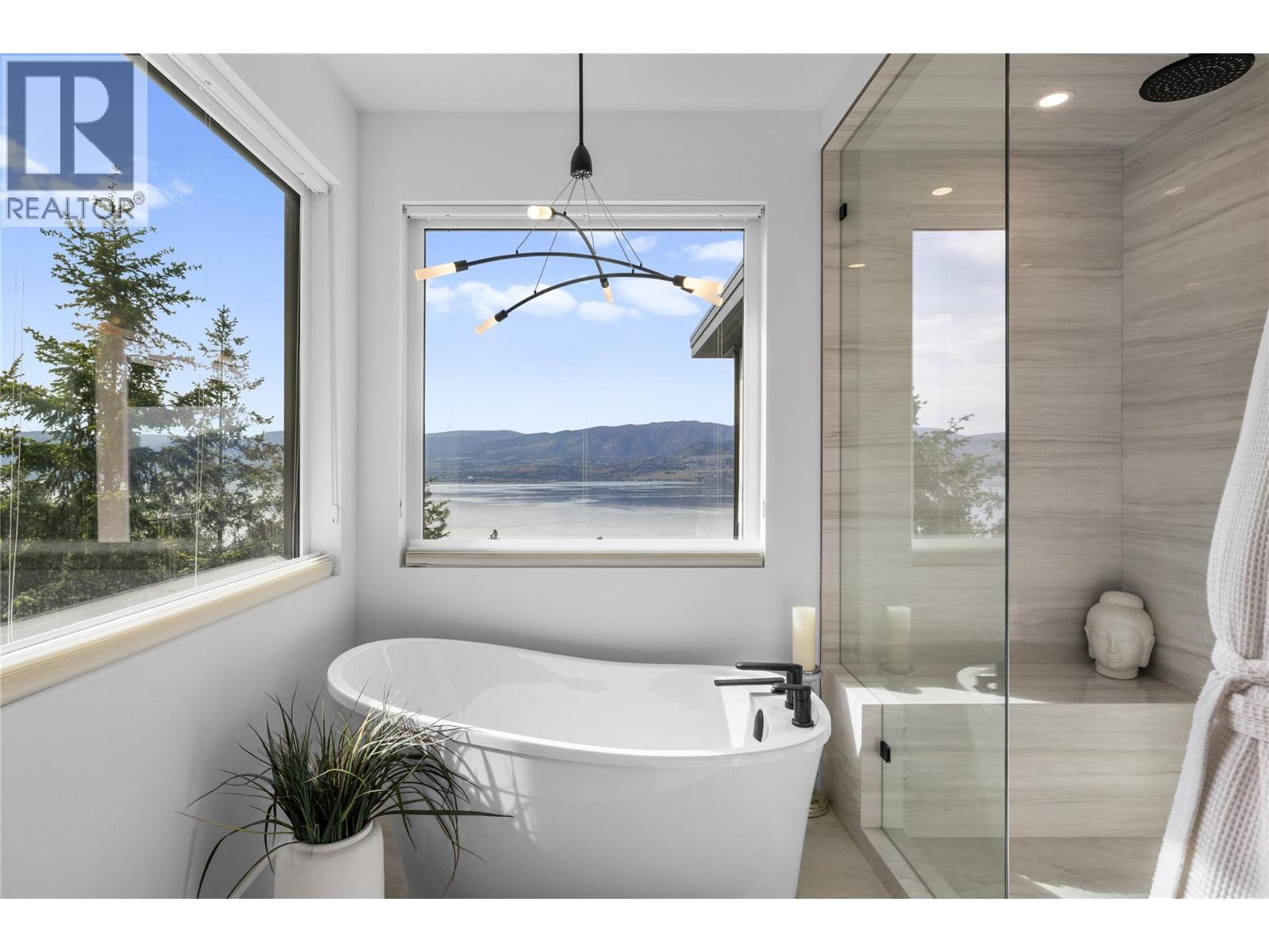  392 Stellar Drive, Kelowna