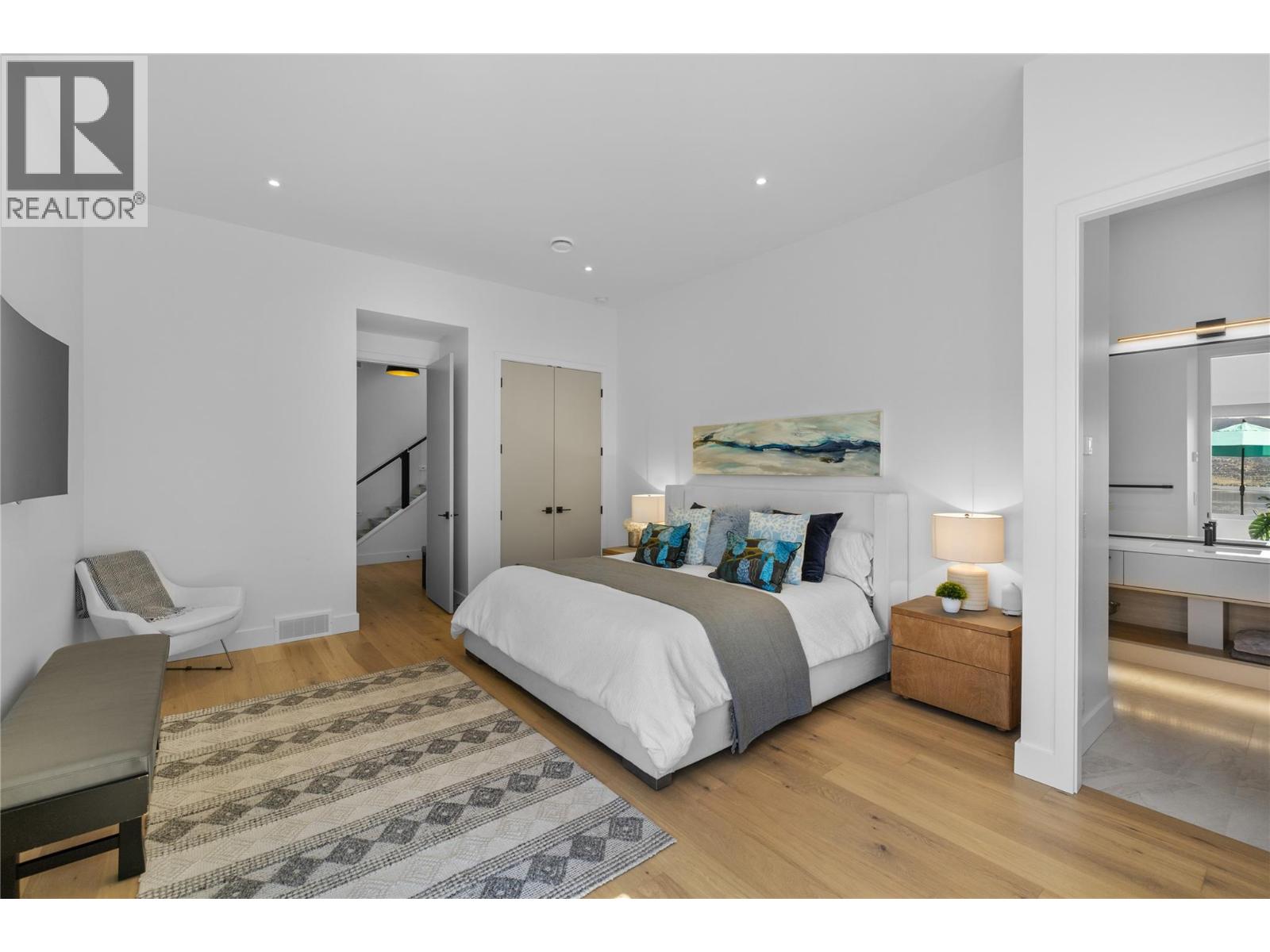  392 Stellar Drive, Kelowna