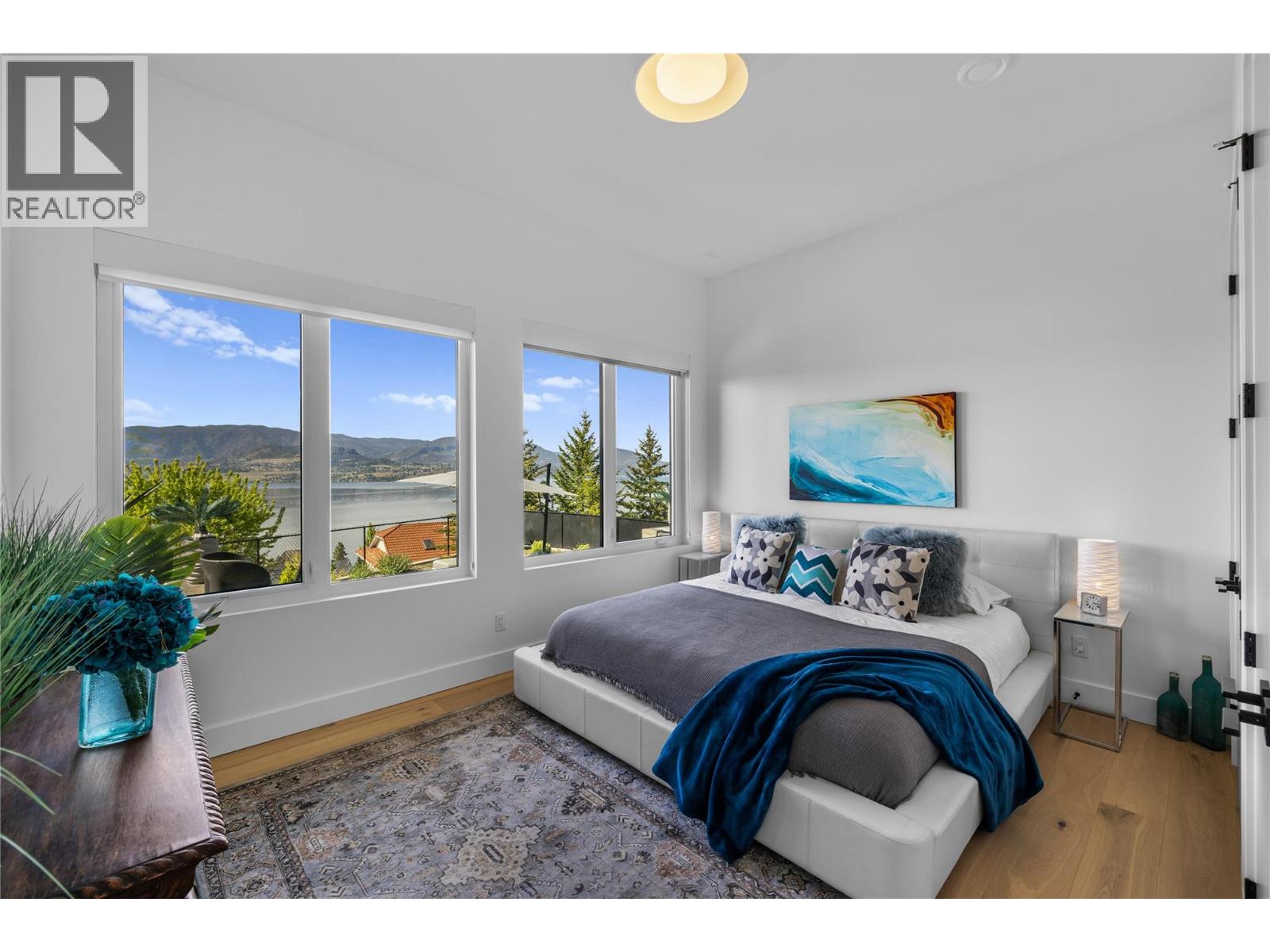  392 Stellar Drive, Kelowna