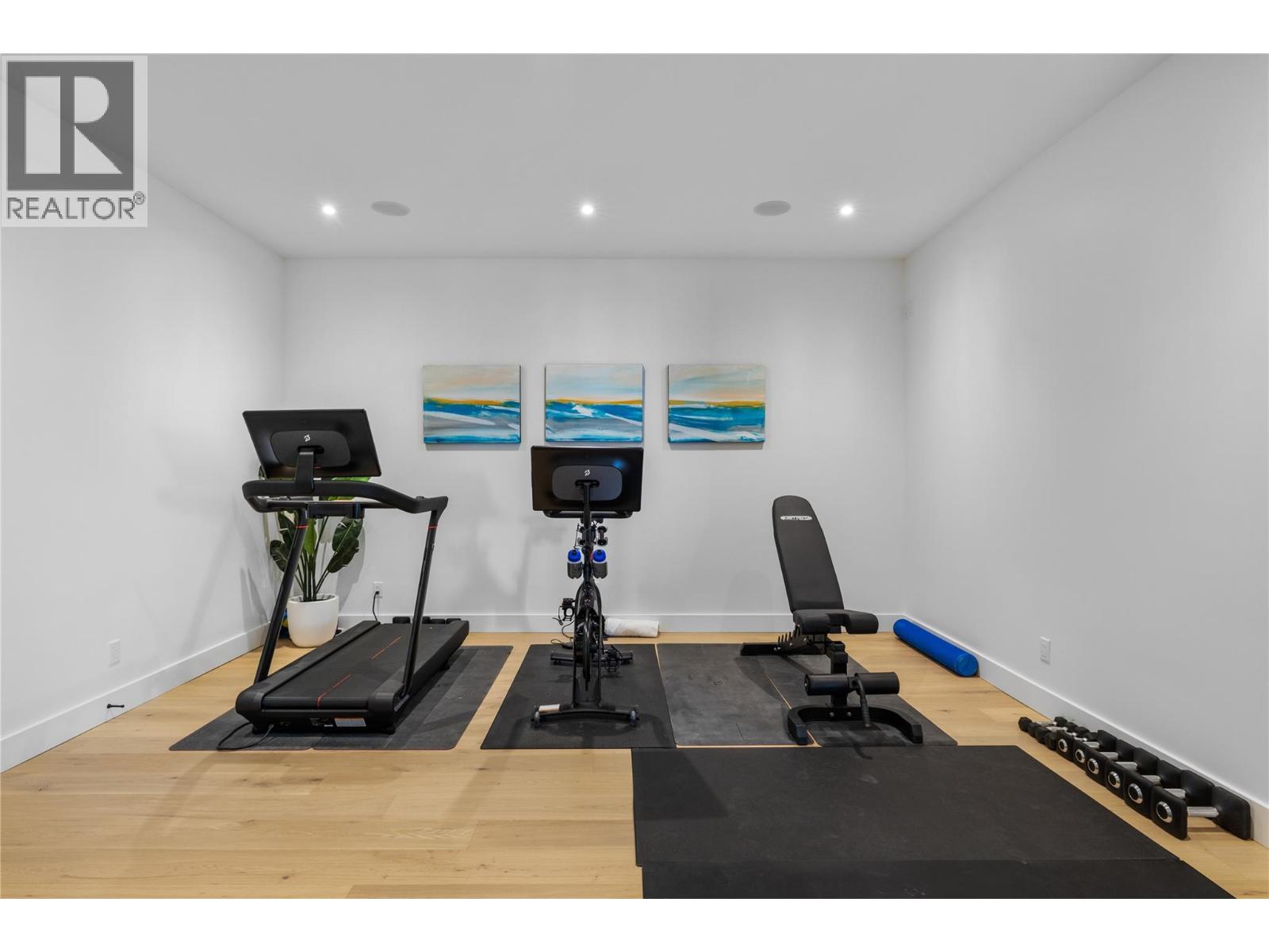  392 Stellar Drive, Kelowna