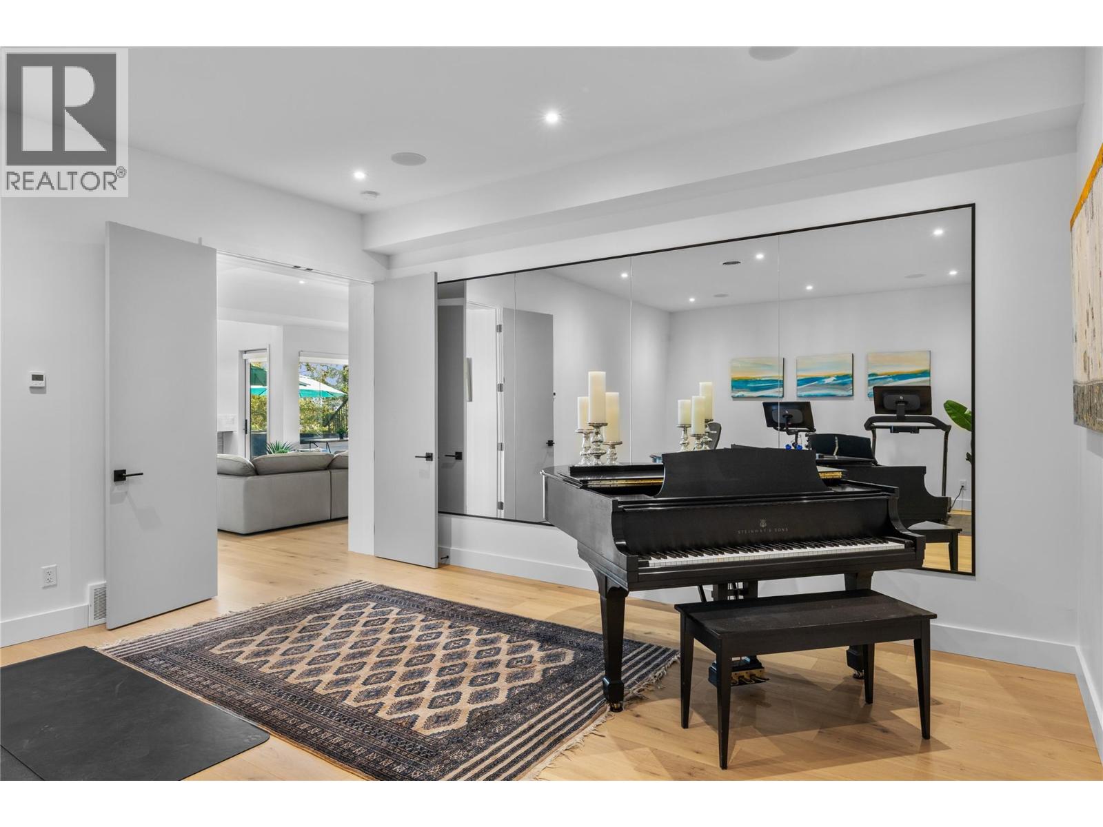  392 Stellar Drive, Kelowna