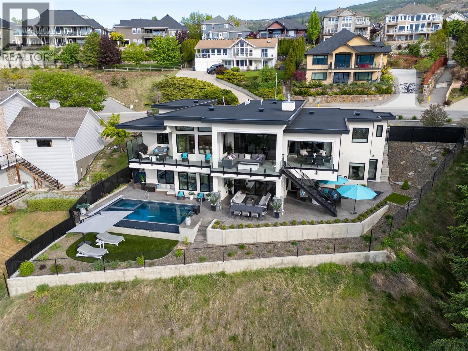  392 Stellar Drive, Kelowna