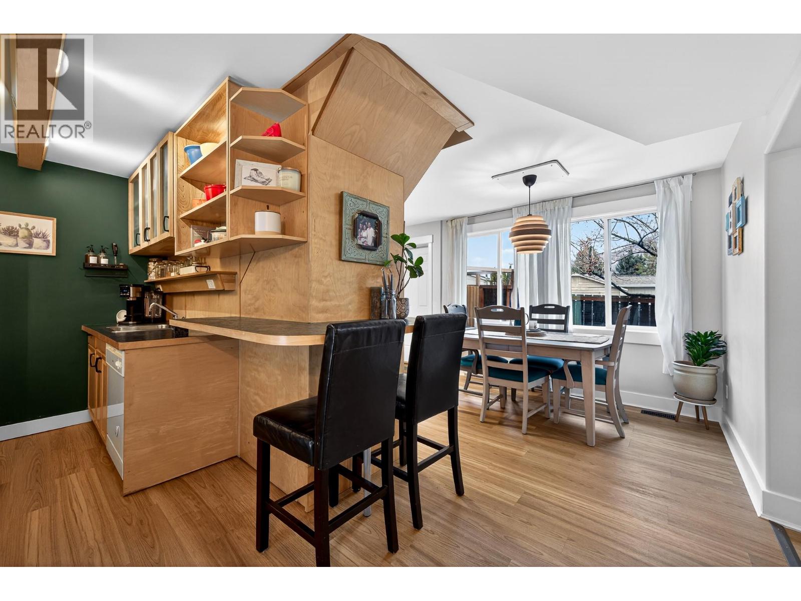 870 MCQUEEN Drive Unit# 114, Kamloops