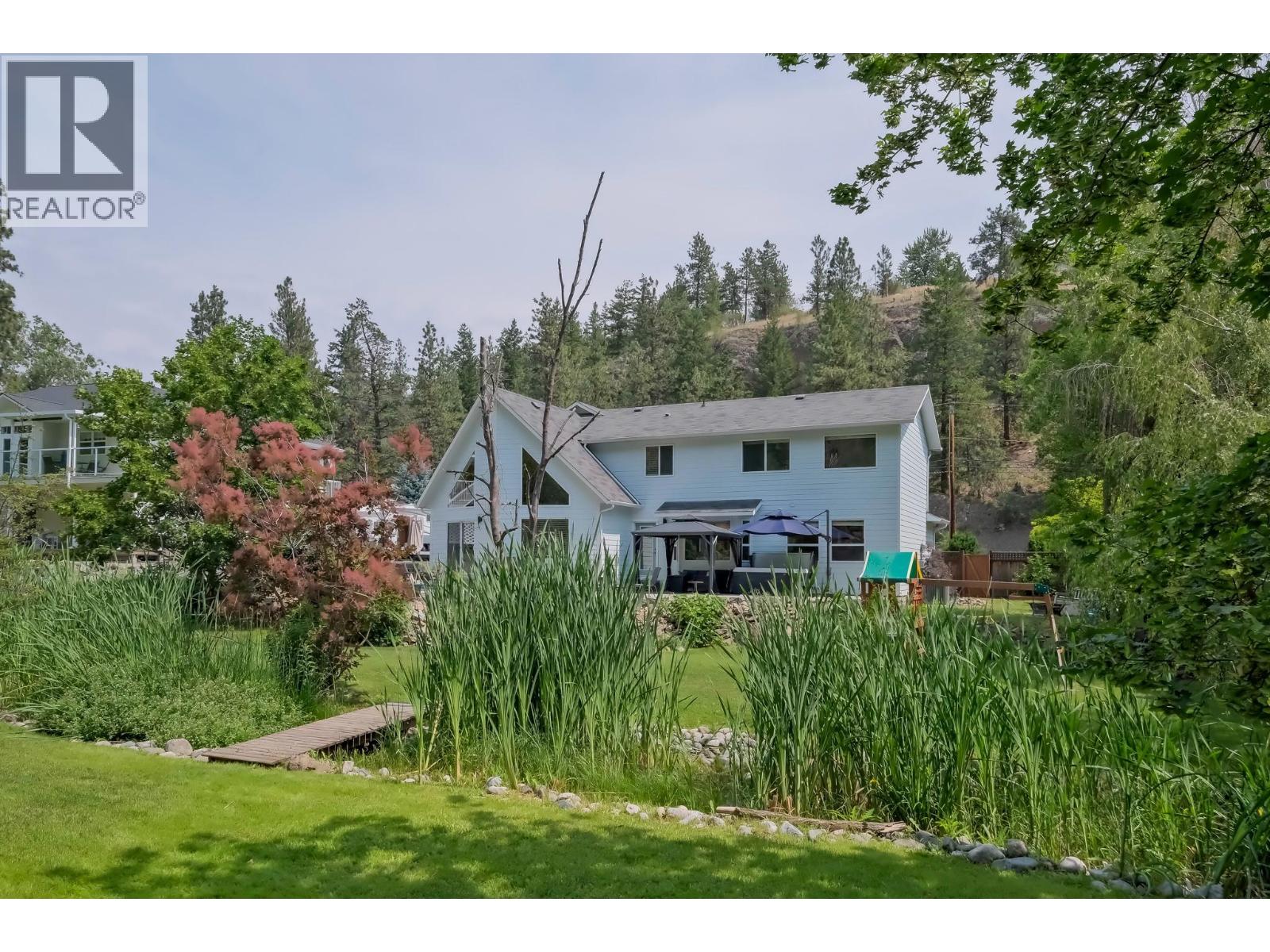 7200 VICTORIA Road S, Summerland
