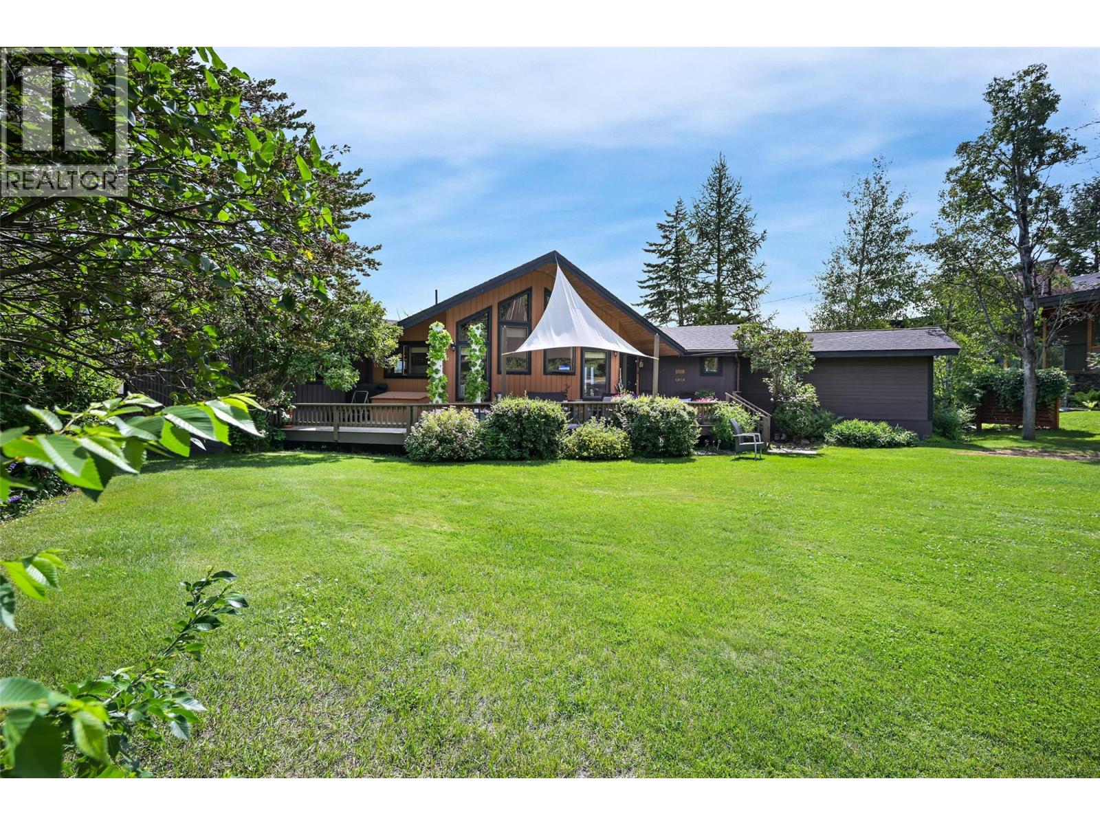  2384 Ruault Road, Invermere