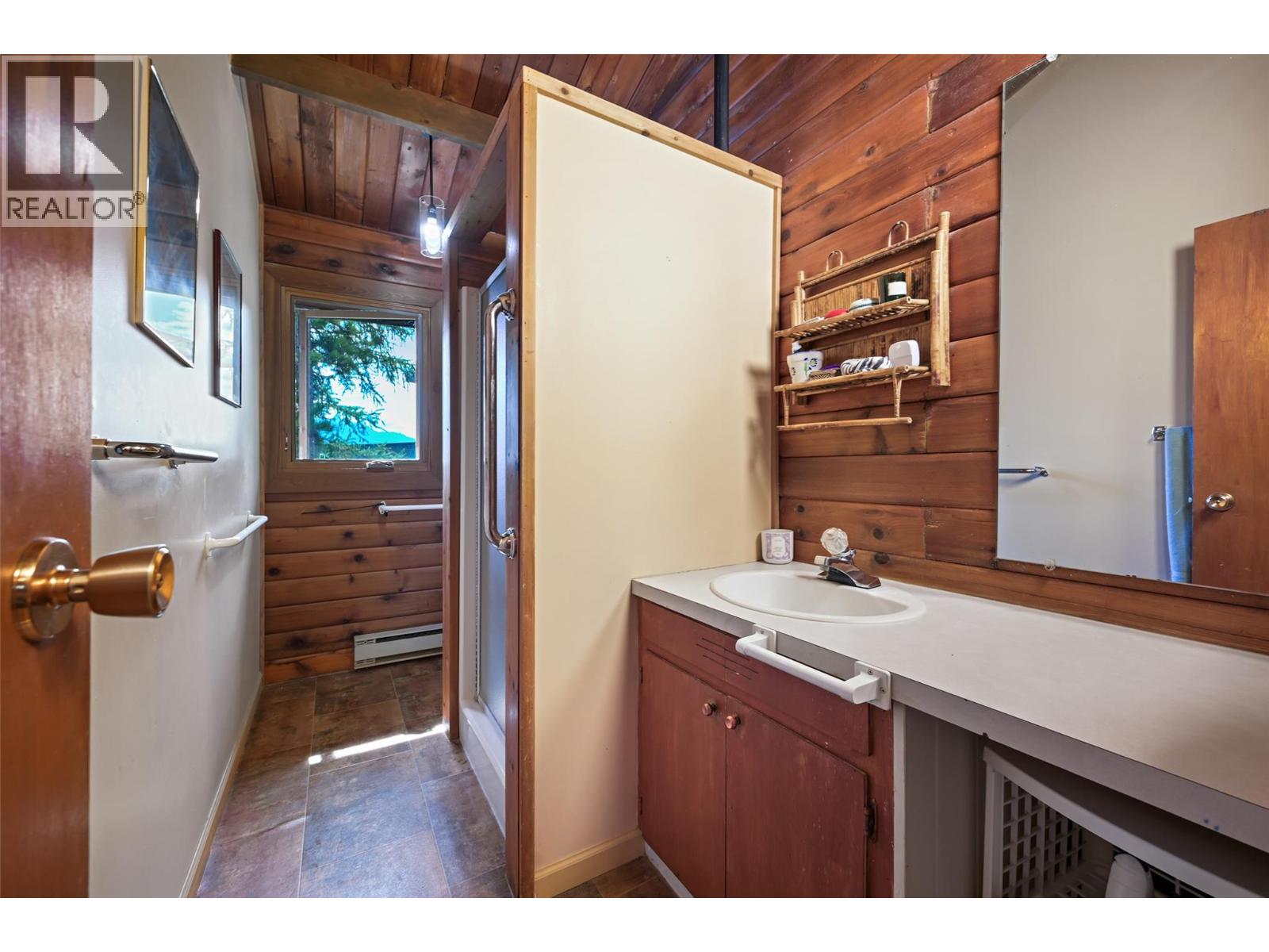  2384 Ruault Road, Invermere