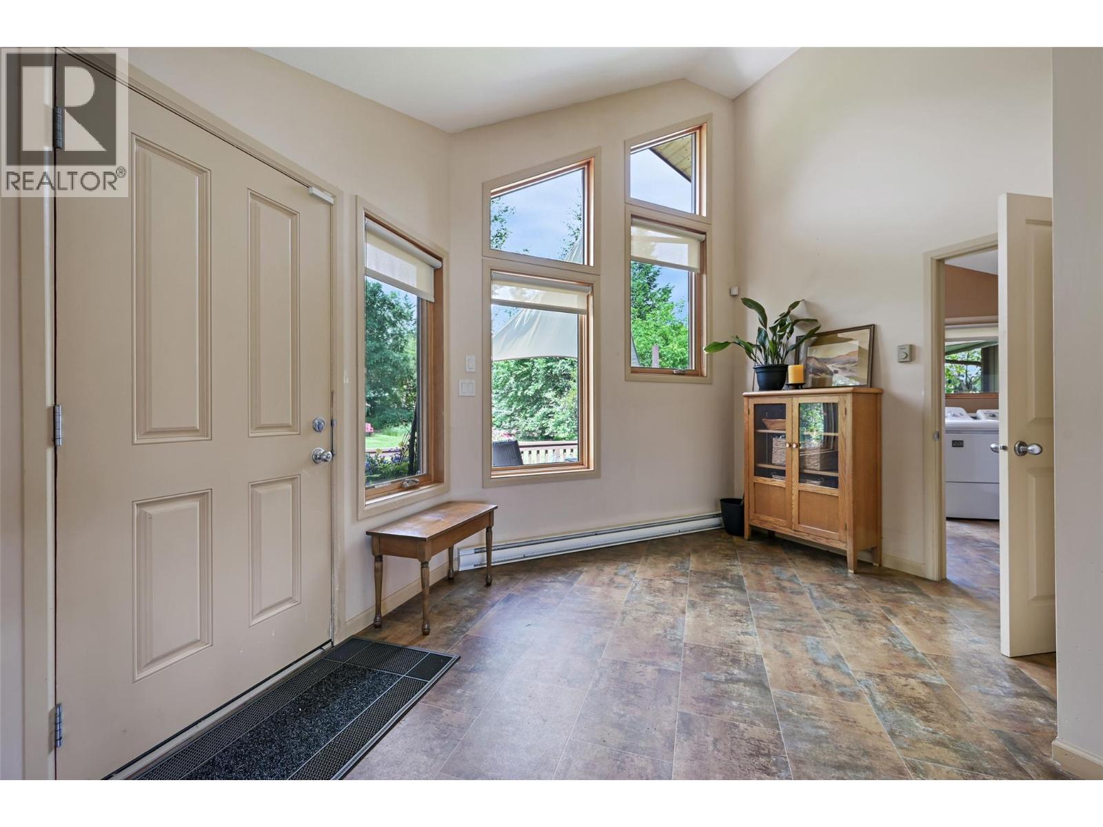  2384 Ruault Road, Invermere