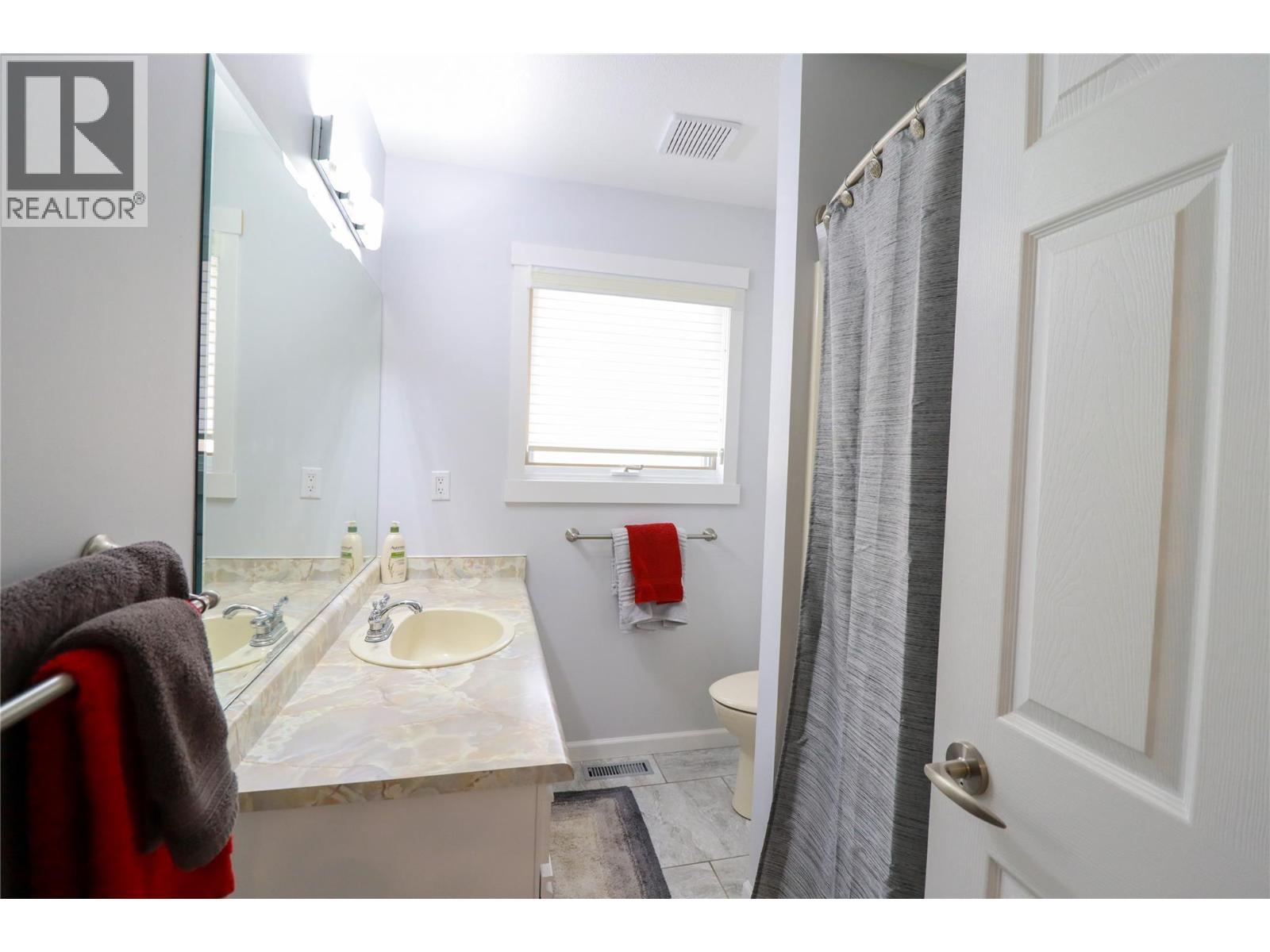 103 EAGLE Drive, Kaleden