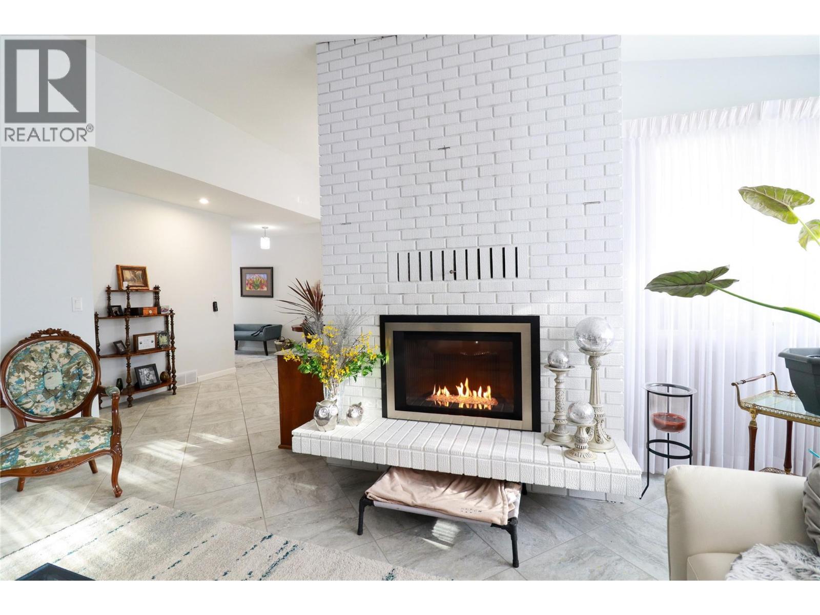 103 EAGLE Drive, Kaleden