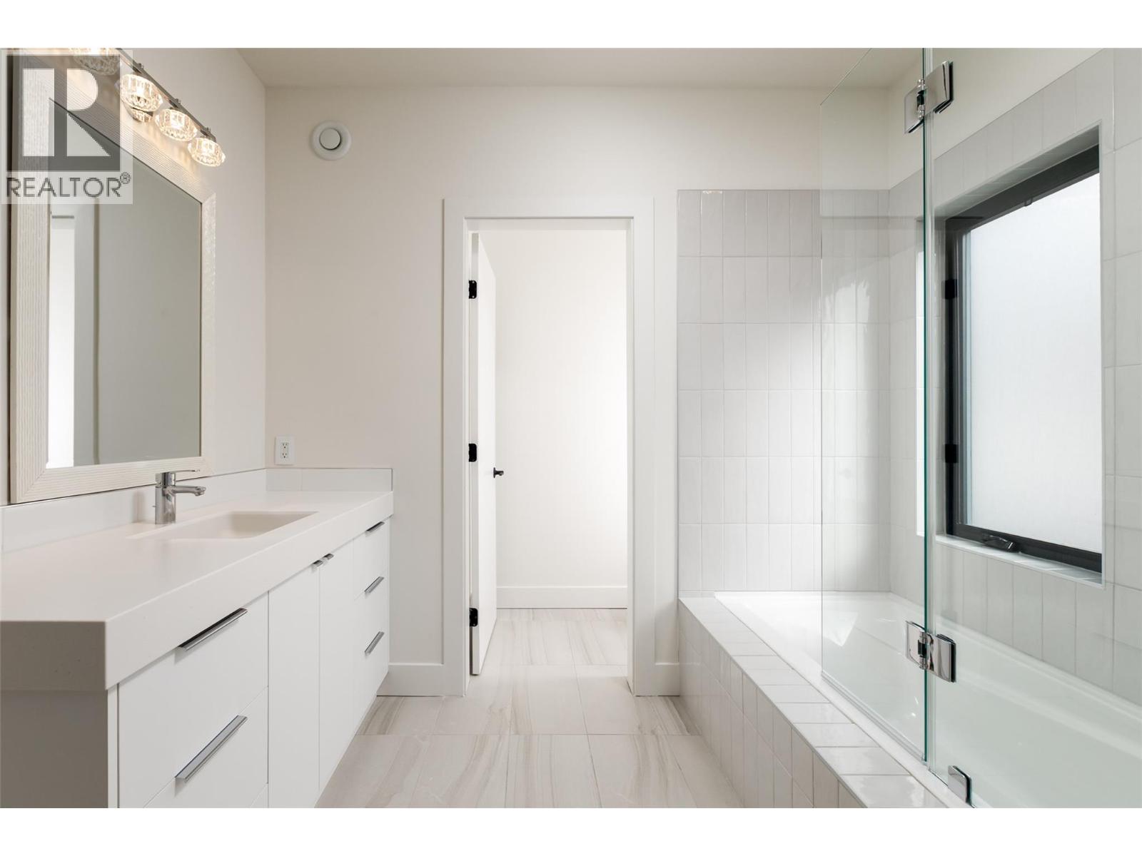 130 Flagstone Rise, Naramata