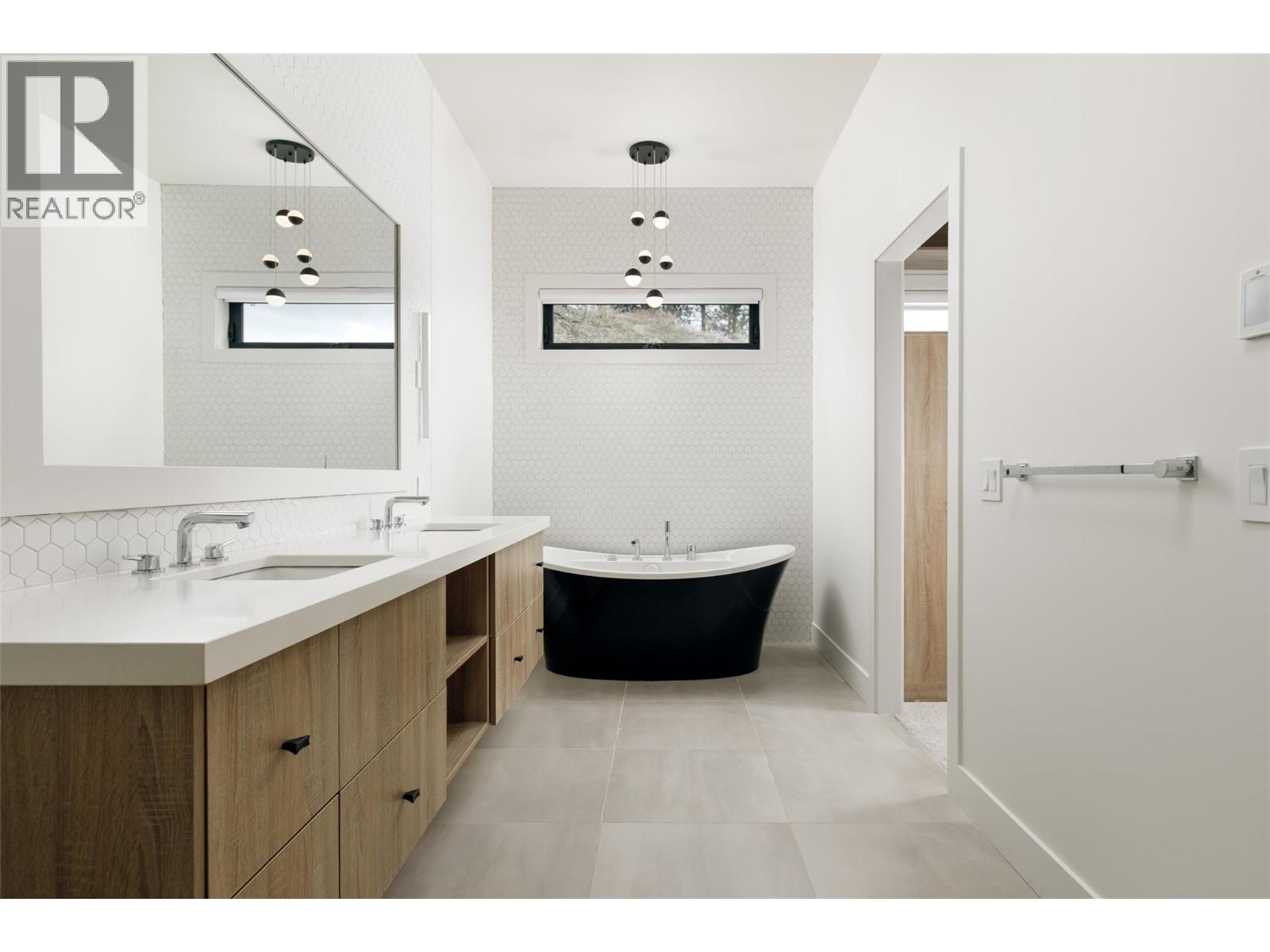 130 Flagstone Rise, Naramata