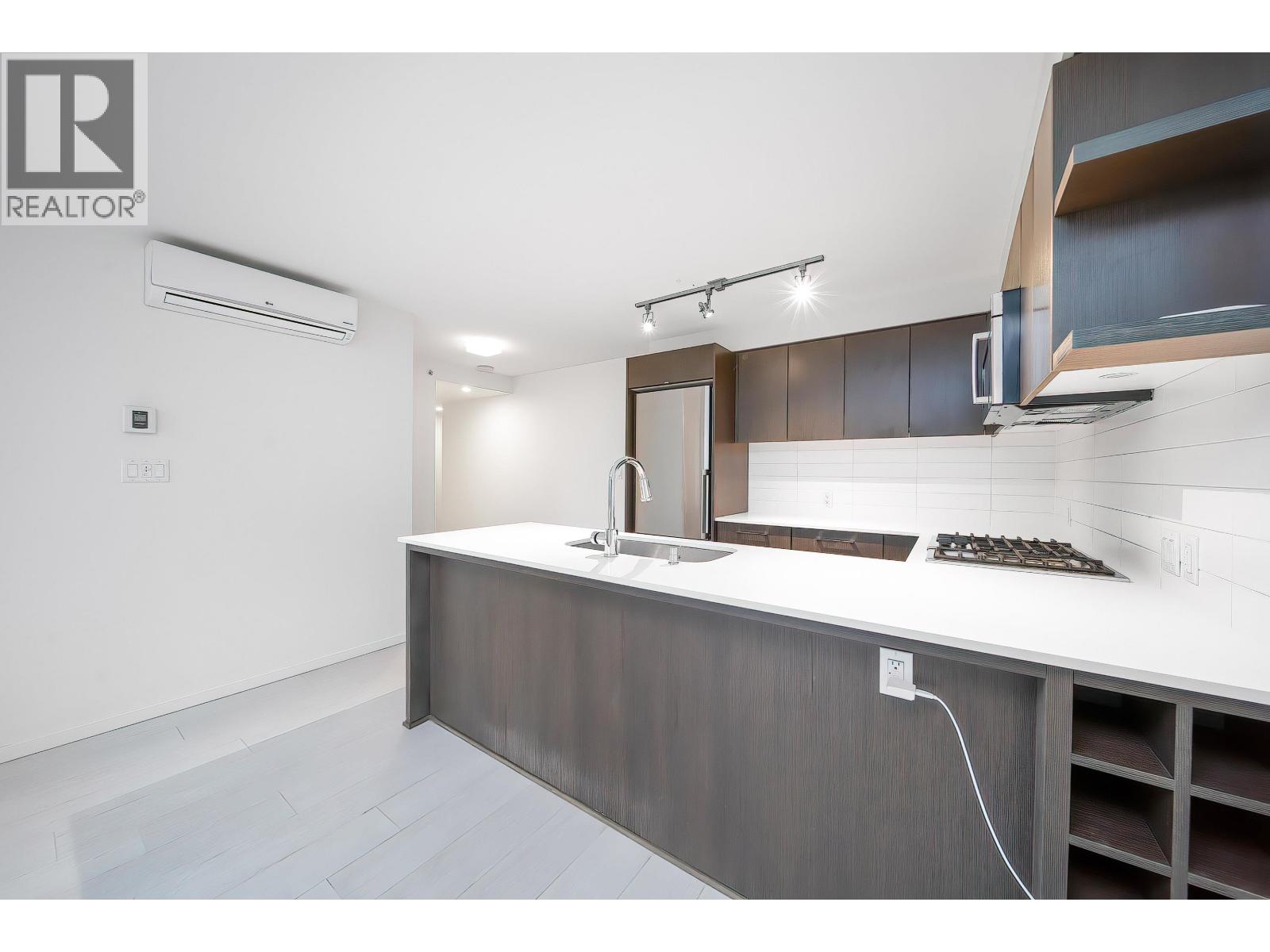 #701-7888 ACKROYD Road, Richmond