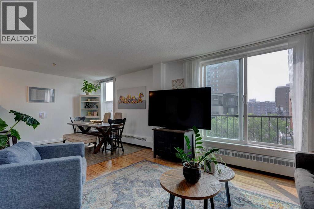 Single Family House for Sale in    Avenue SW Beltline Calgary 