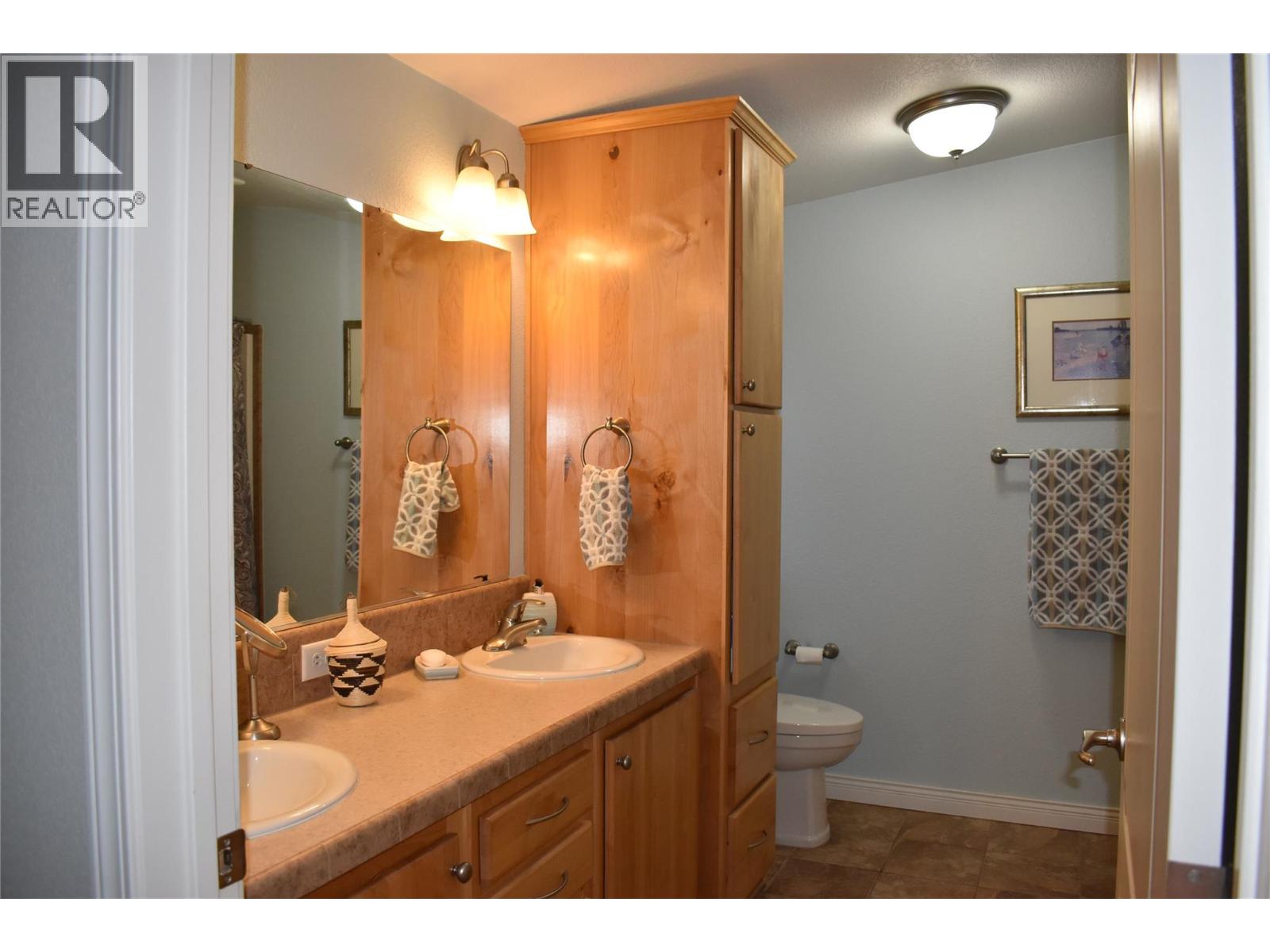 41 8300 Gallagher Lake Frontage Road, Oliver