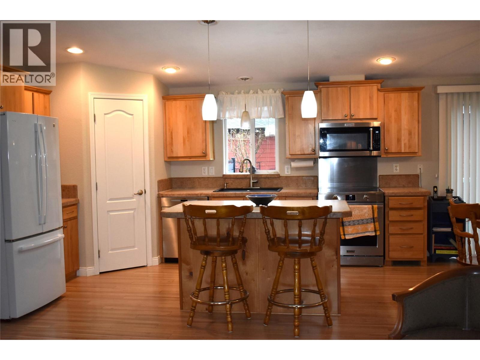 41 8300 Gallagher Lake Frontage Road, Oliver