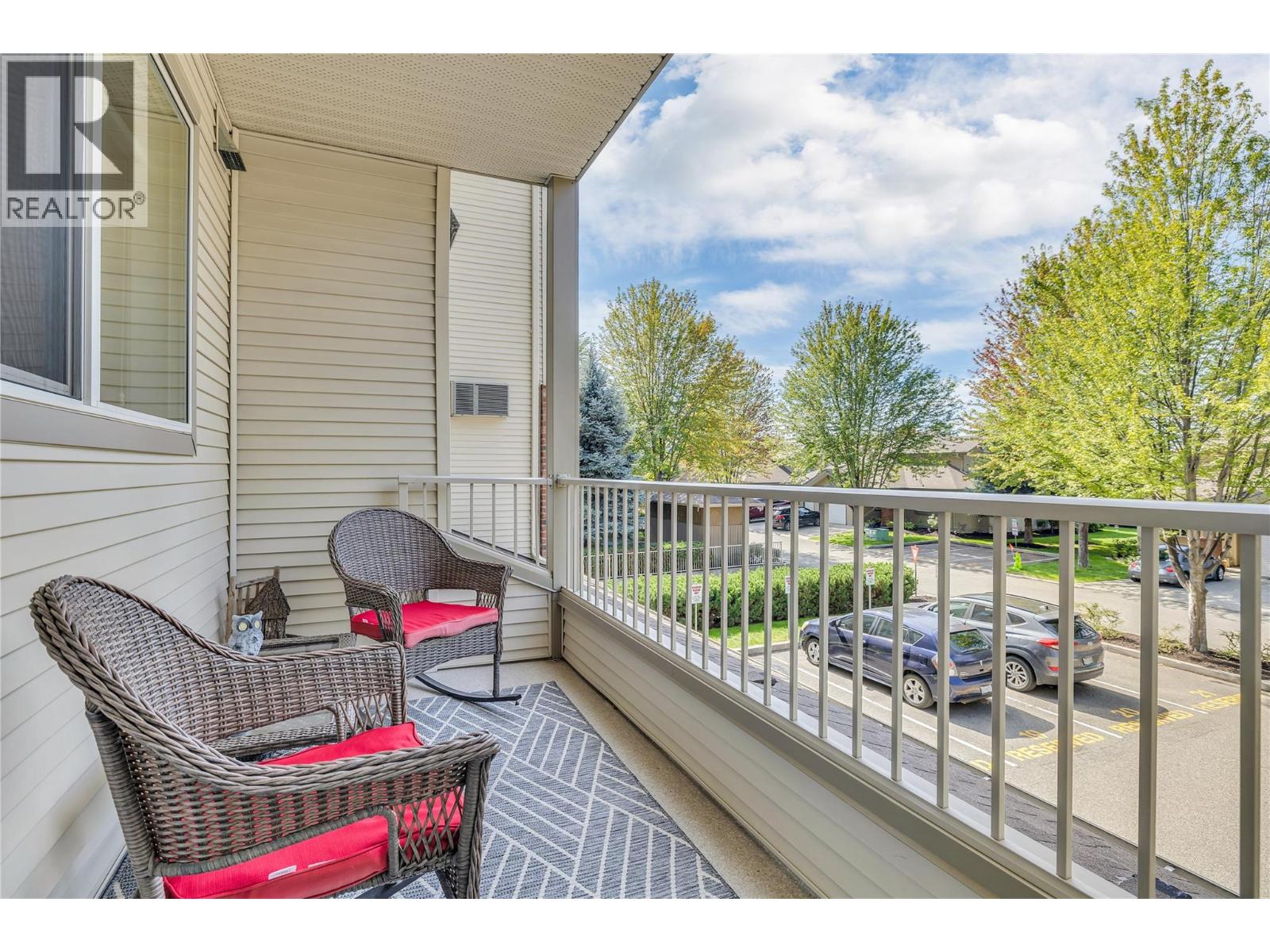 206 778 Rutland Road, Kelowna